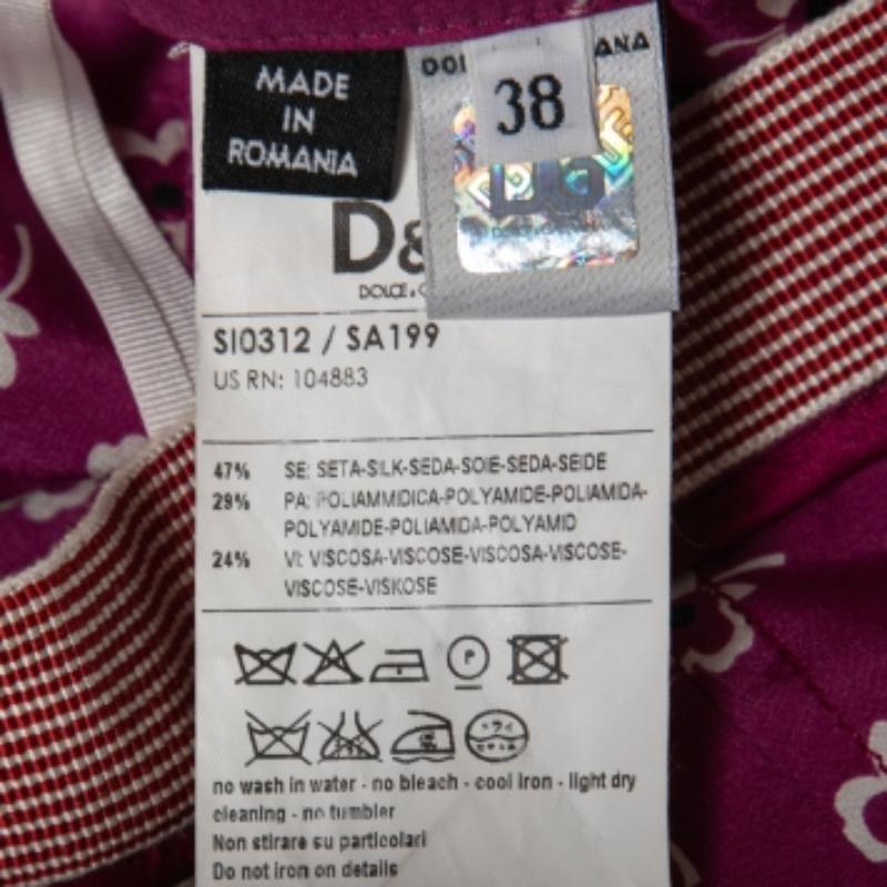 D&G by Dolce & Gabbana Rosa bedruckter Seidenminirock S im Angebot 2