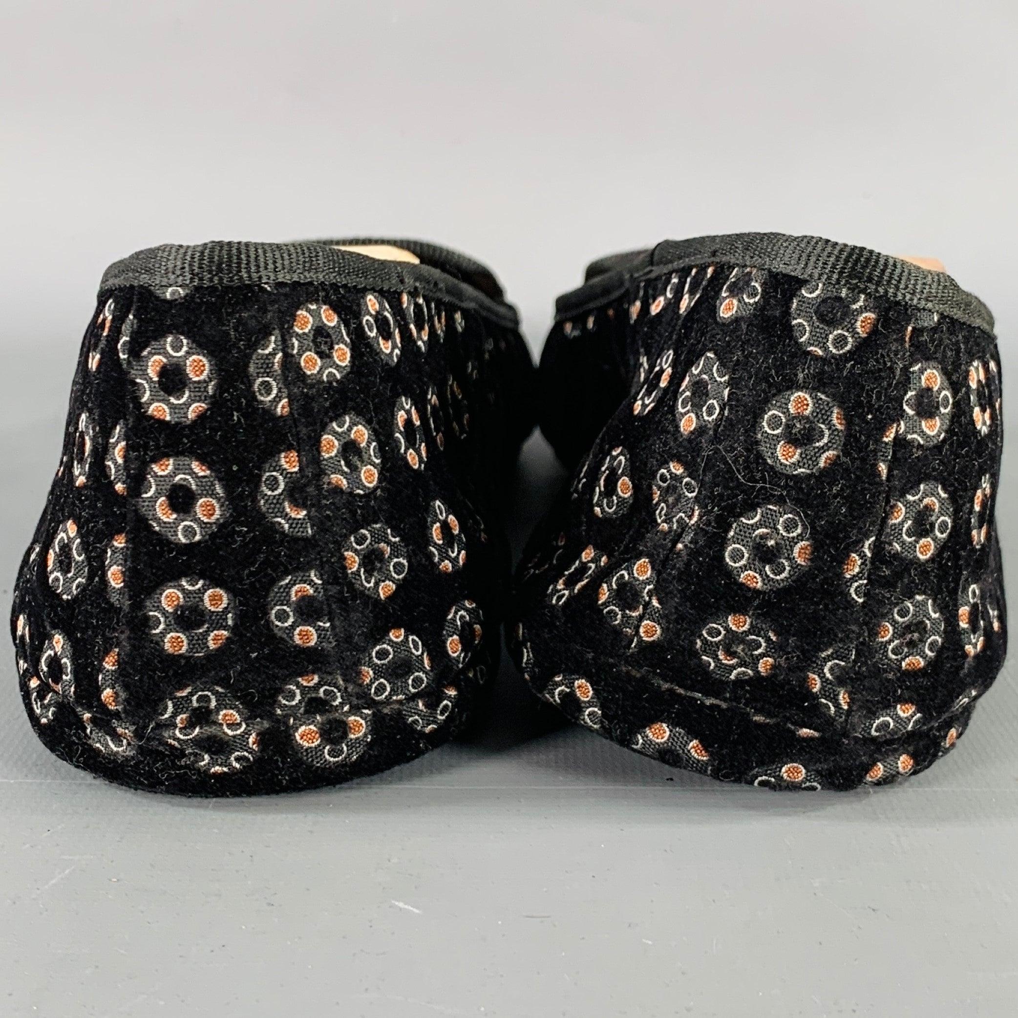 D&G by DOLCE & GABBANA Size 10 Black Orange Circles Velvet Slip On Loafers In Good Condition For Sale In San Francisco, CA