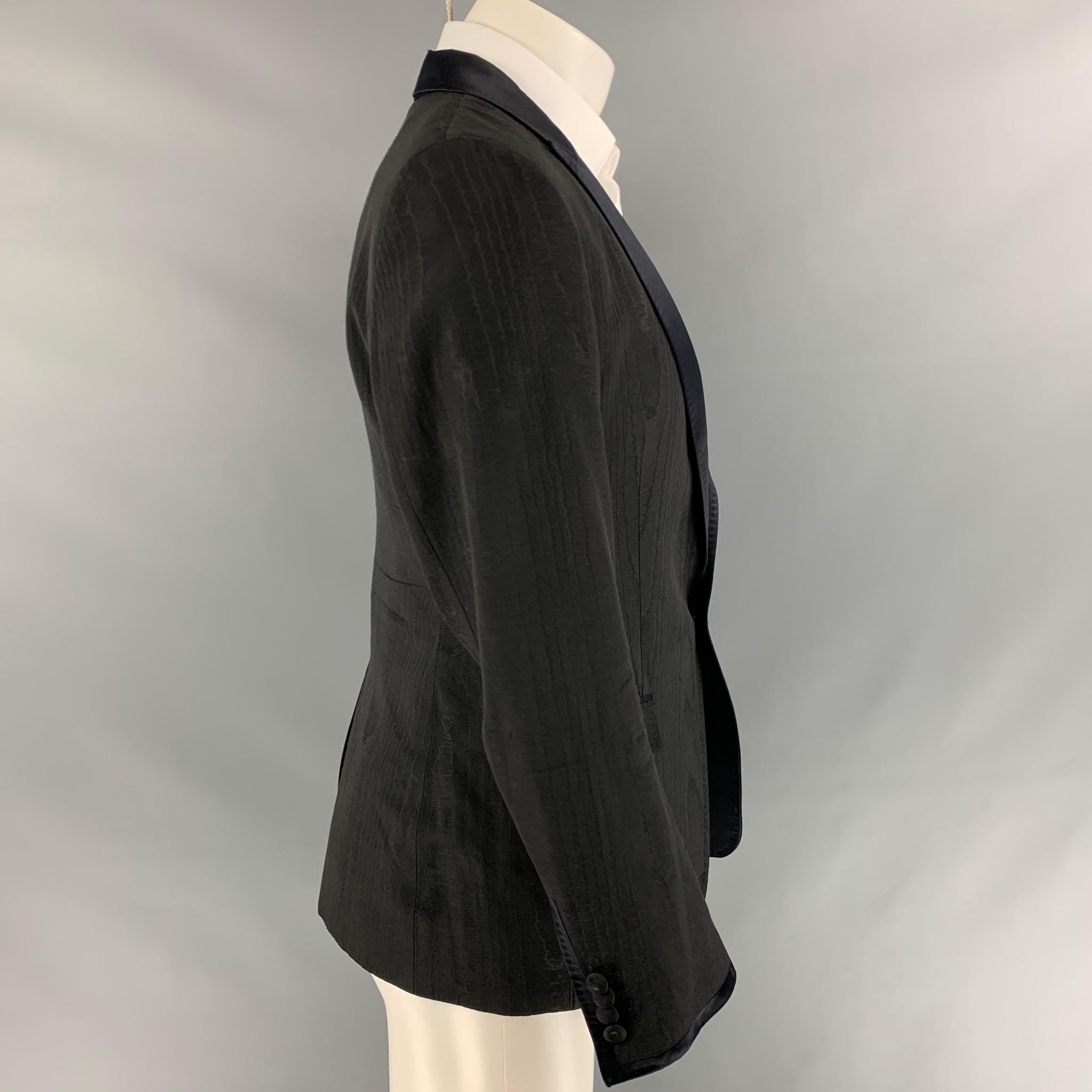 D&G by DOLCE & GABBANA Size 36 Black Jacquard Acetate Blend Sport Coat In Good Condition In San Francisco, CA