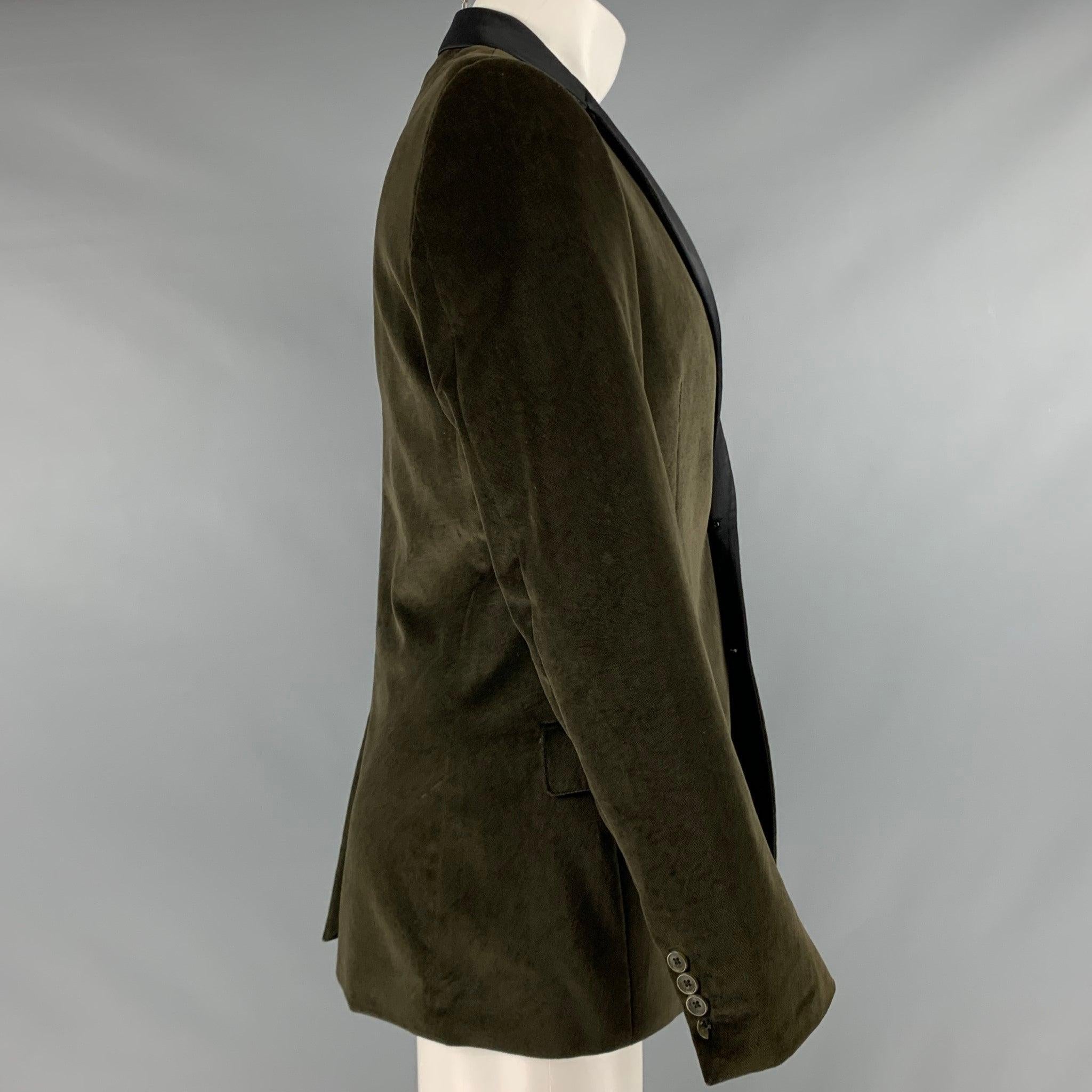 D&G by DOLCE & GABBANA Size 38 Green Black Cotton Velvet Sport Coat In Good Condition For Sale In San Francisco, CA