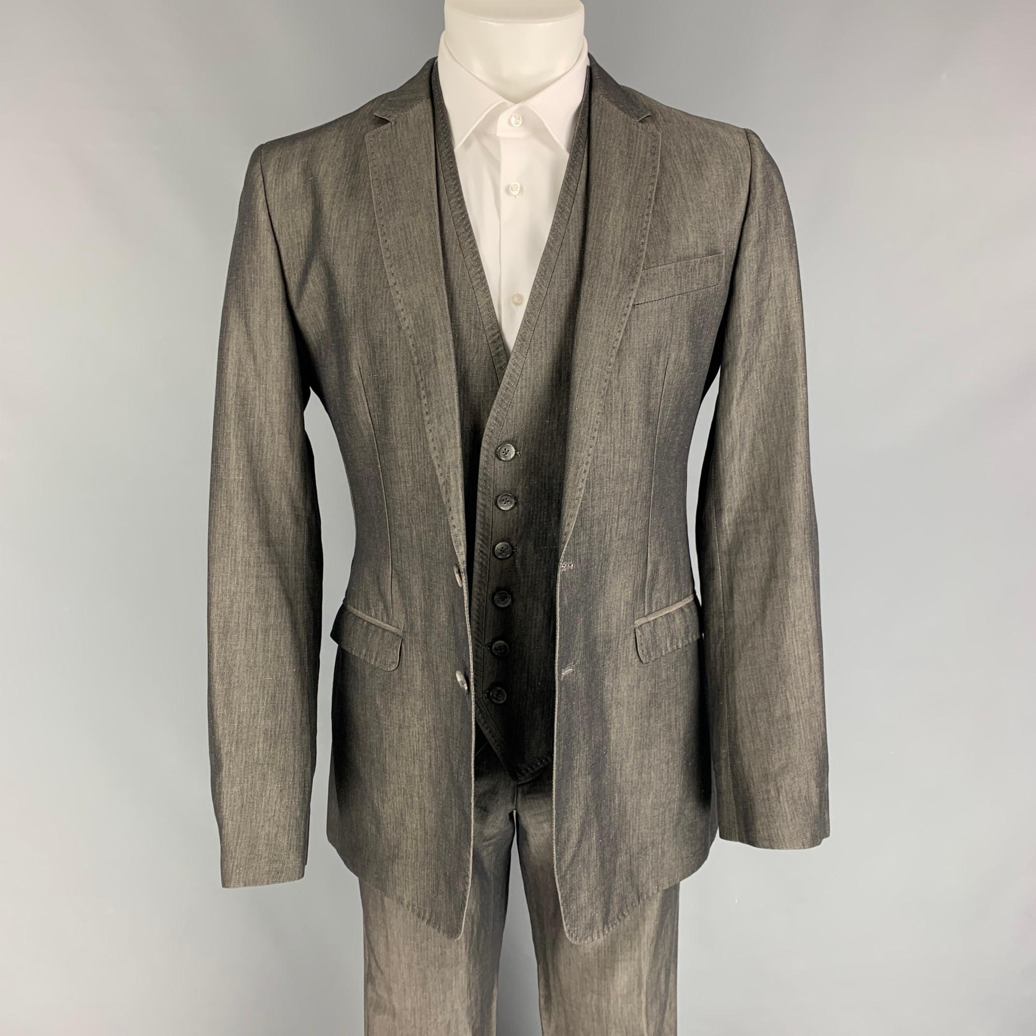 D&G by DOLCE & GABBANA Size 40 Grey Cotton Linen Notch Lapel 3 Piece Suit In Good Condition In San Francisco, CA
