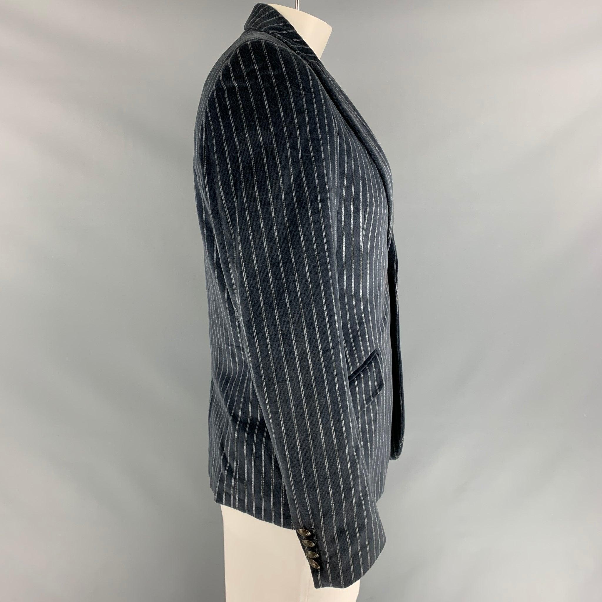 D&G by DOLCE & GABBANA Size 40 Stripe Velvet Peak Lapel Navy Sport Coat In Excellent Condition For Sale In San Francisco, CA