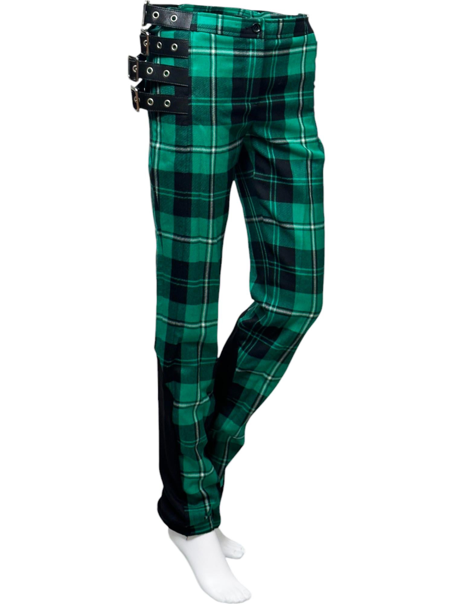 D&G by Dolce&Gabbana F/W 2003 Pantalon écossais Bondage vert Pour femmes en vente