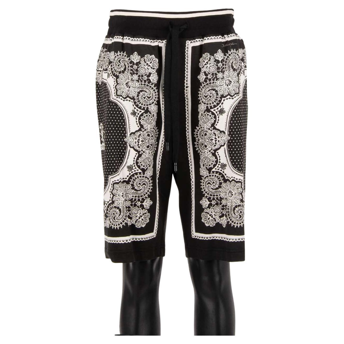 D&G - Cotton Sweatshorts with Bandana Crown Print and Pockets Black White 48 M For Sale