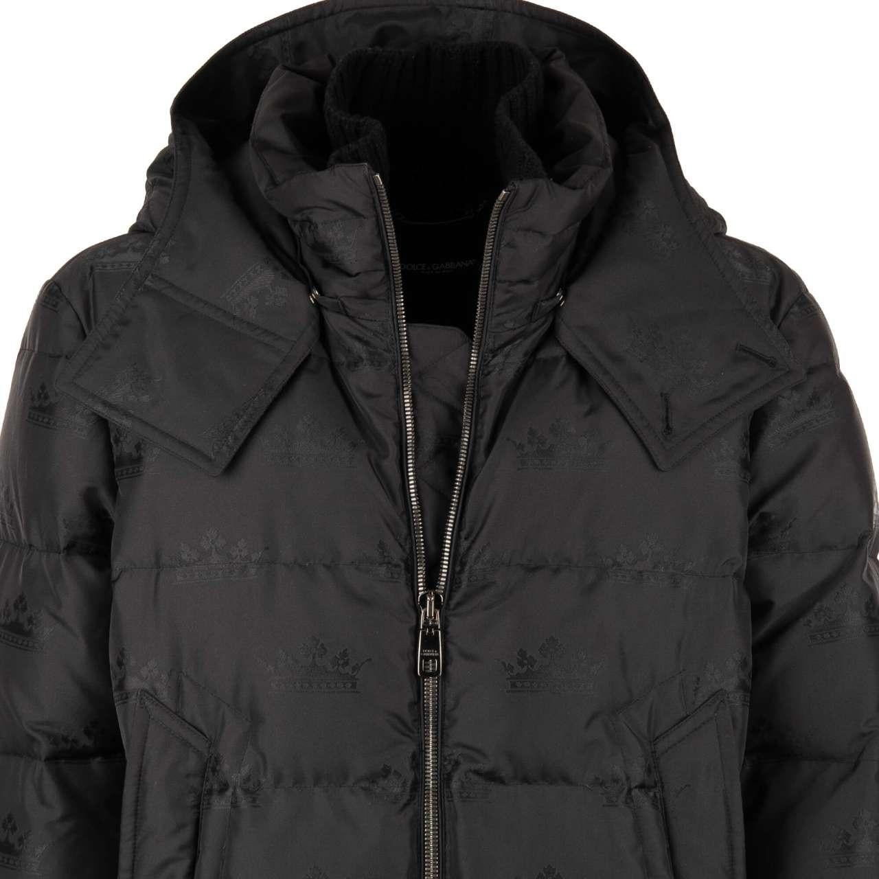 D&G Crowns Textured Hooded Down Jacket with Knit Details Black 50 M-L For Sale 2