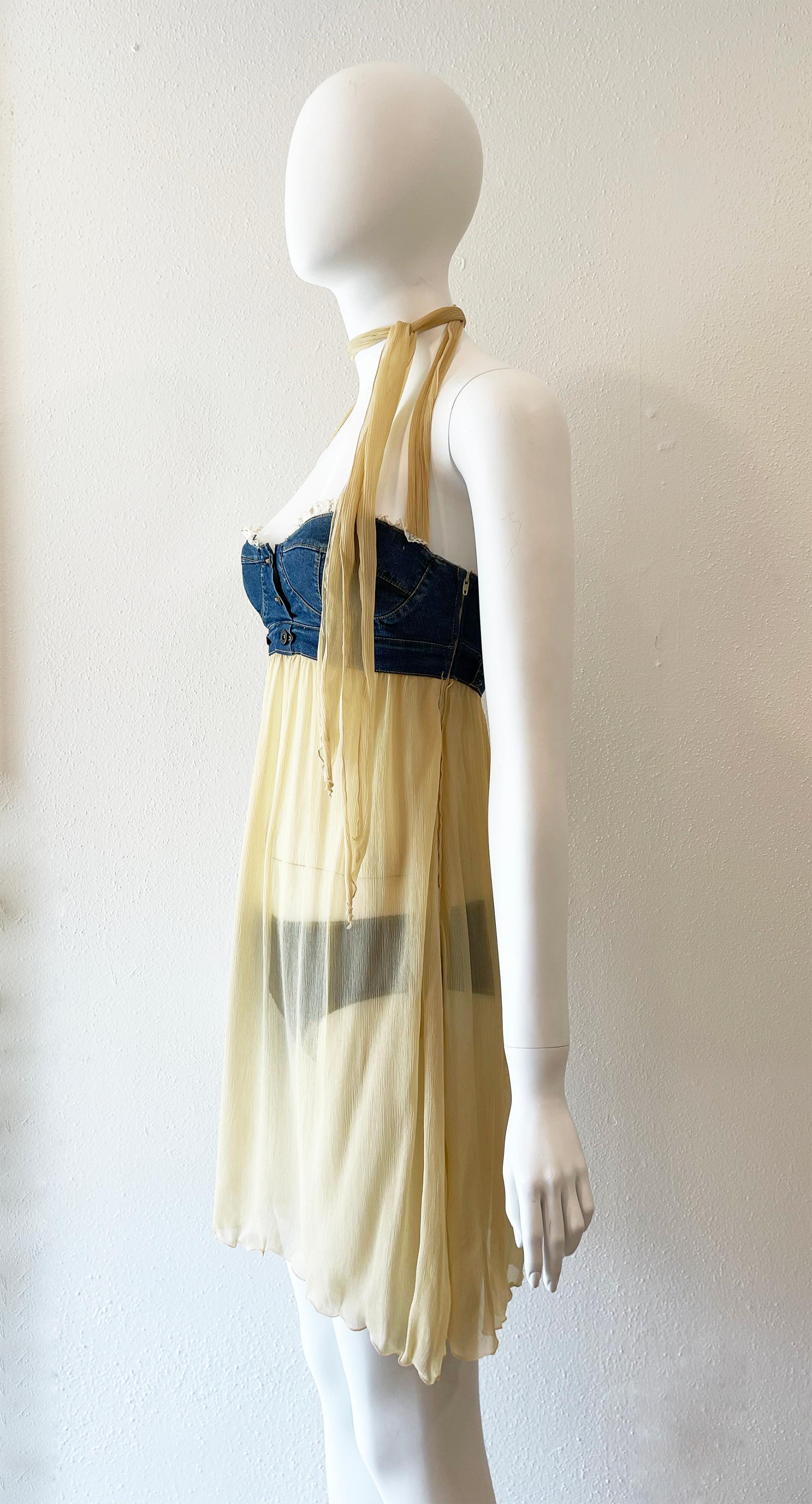 2000s D&G sheer dress with denim bustier and stretch bottoms. 
Sz M/ US 6 / IT 42
Condition: Very good, no visble damage 
29.5