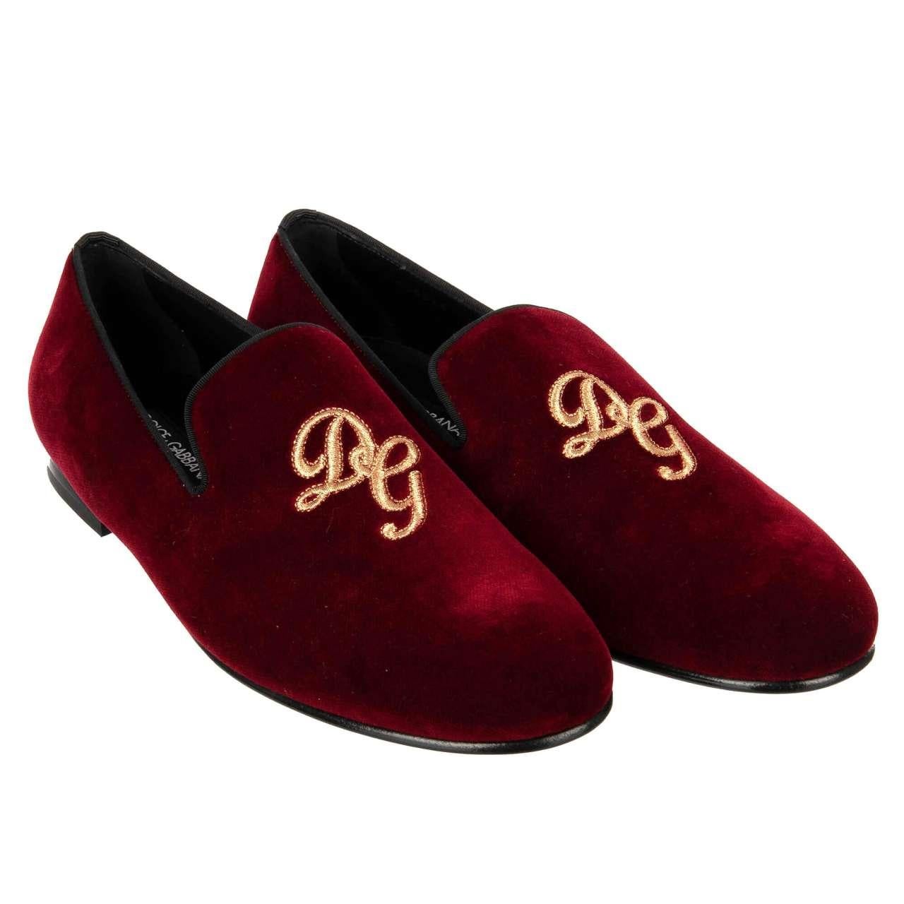 D&G DG Logo Embroidered Velvet Loafer AMALFI Bordeaux Red Gold EUR 43 For Sale