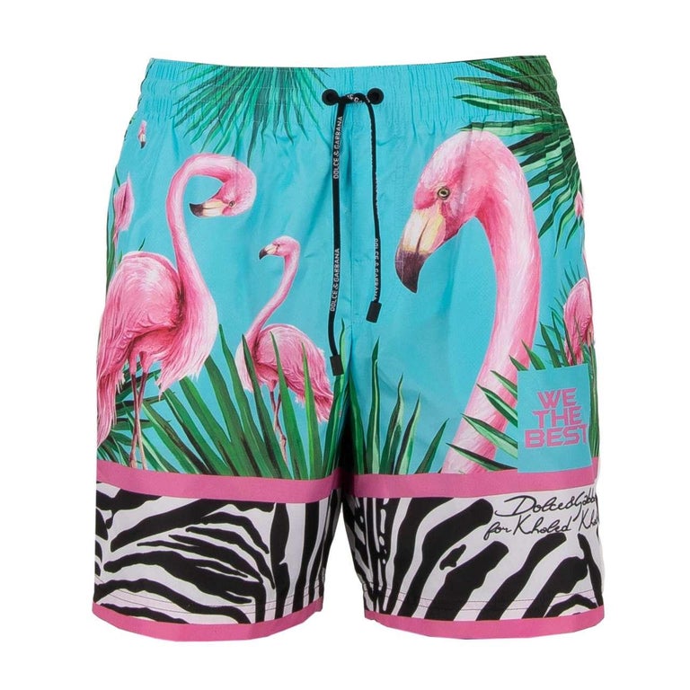 D&G - DJ Khaled Strandbekleidungs-Badeanzugs Shorts mit Flamingo-Druck Rosa  Blau S im Angebot bei 1stDibs