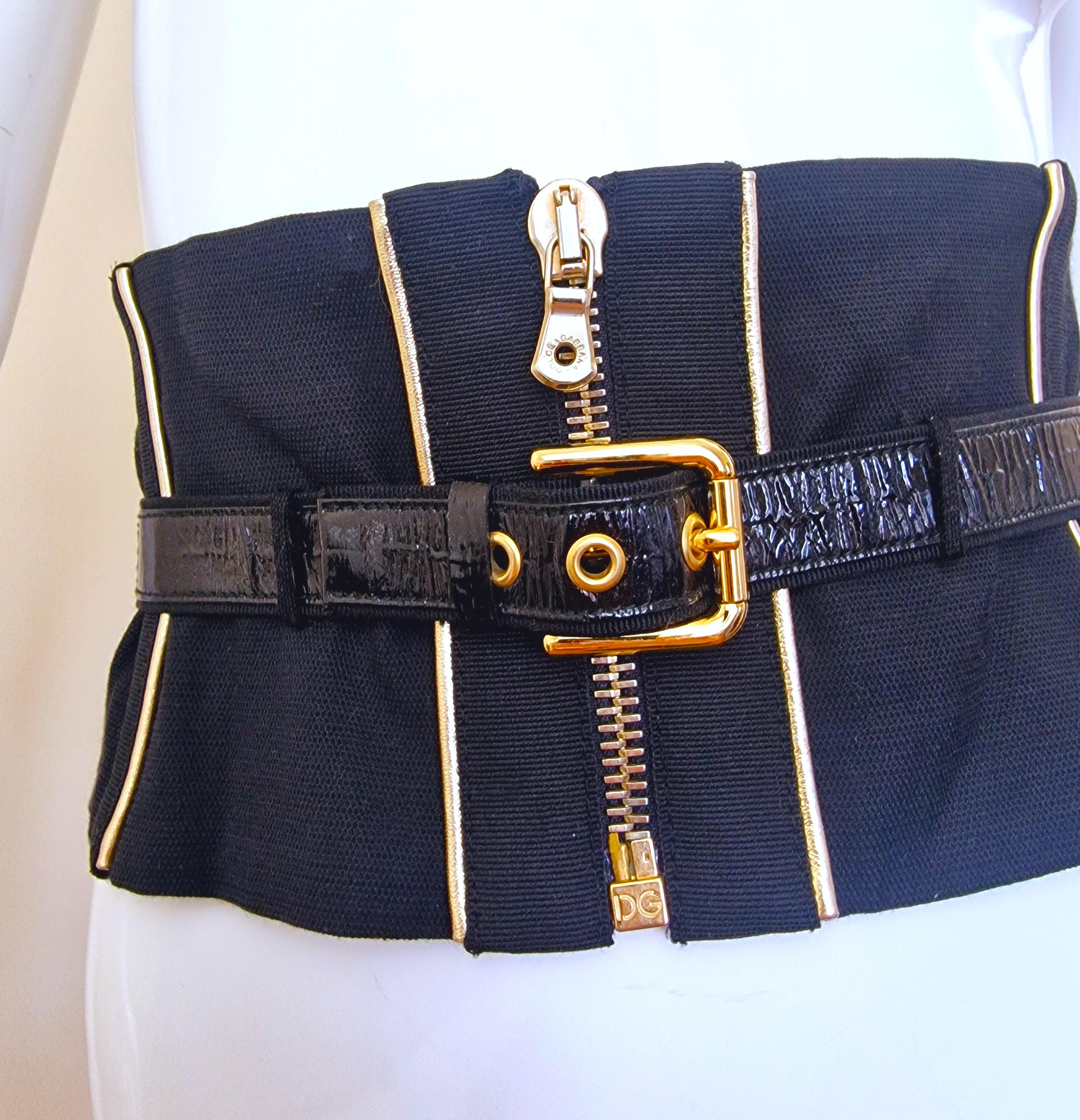 D&G Dolce and Gabbana Metal Leather Gold Bondage Black Bustier Top Corset Belt In Excellent Condition For Sale In PARIS, FR
