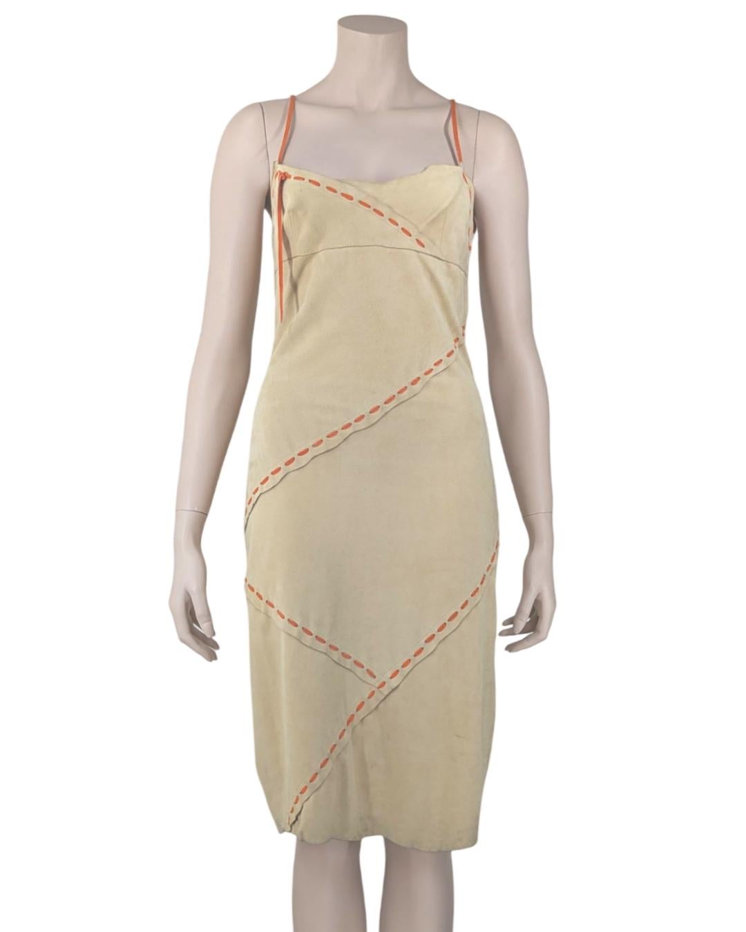 D&G Dolce and Gabbana Suede Leather Brown Set Dress and Jacket.

Suede leather patchwork two pieces set : Midi dress with zip jacket. Circa 2000s also seen on ASO Destiny's Child.

The dress :

. Suede leather all over
. Spaghetti dress
. Zip on the