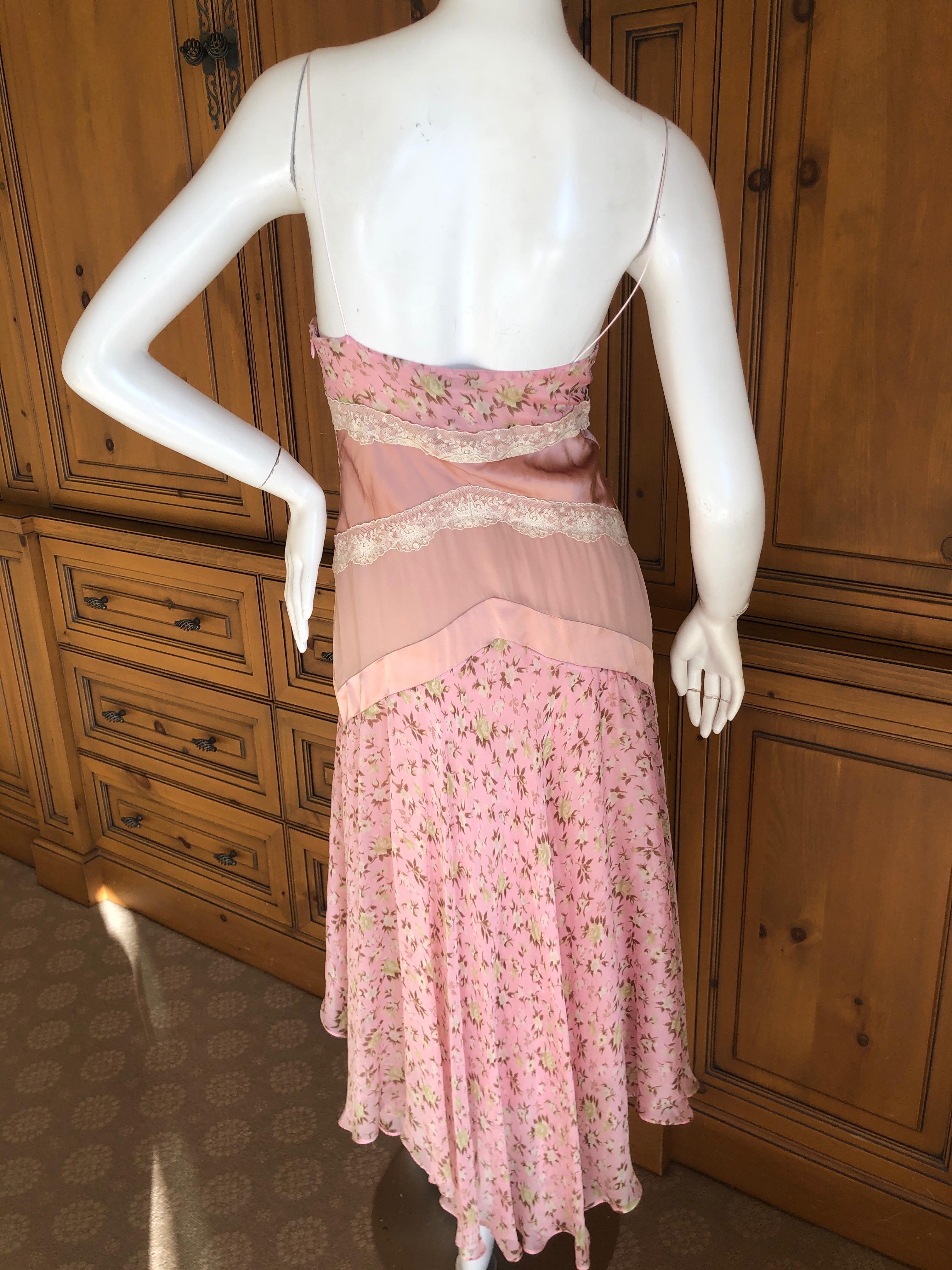 D&G Dolce & Gabbana Romantic Pink Silk Dress with Lace Details For Sale 1