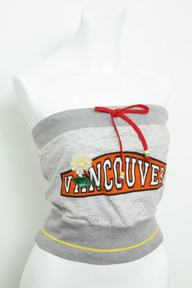Description: D&G tube top with Vancouver logo.

Specifications: Size M
