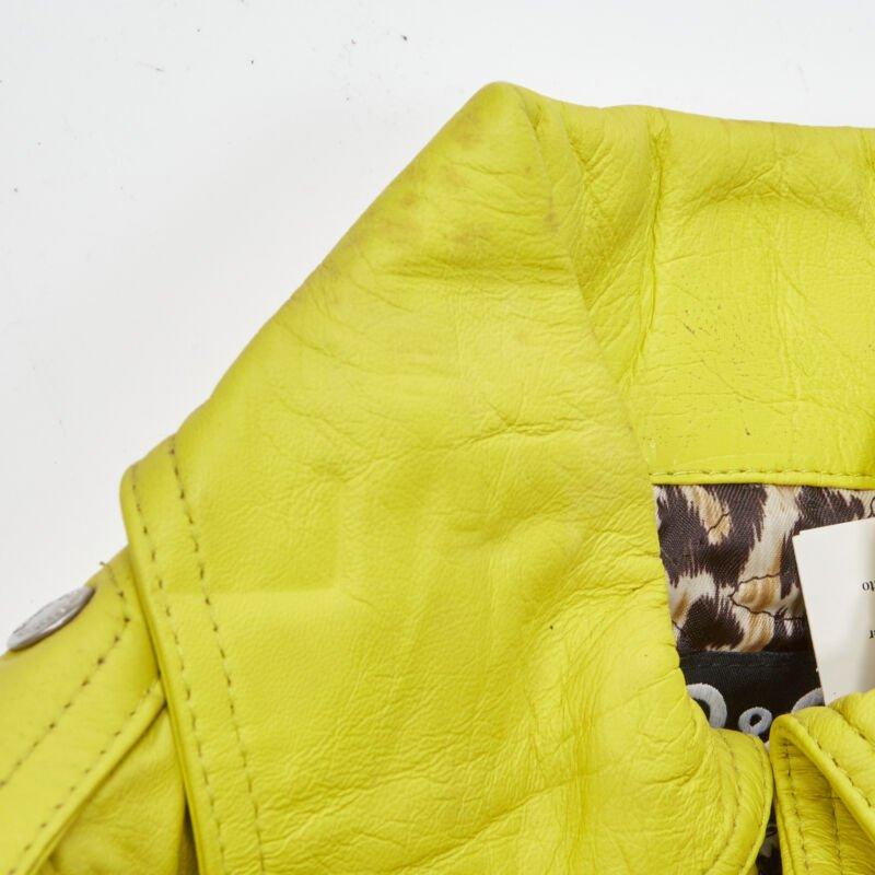 D&G DOLCE GABBANA Vintage 2001 gelbe moderne Beauty Rock Leder-Bikerjacke IT38 XS im Angebot 5