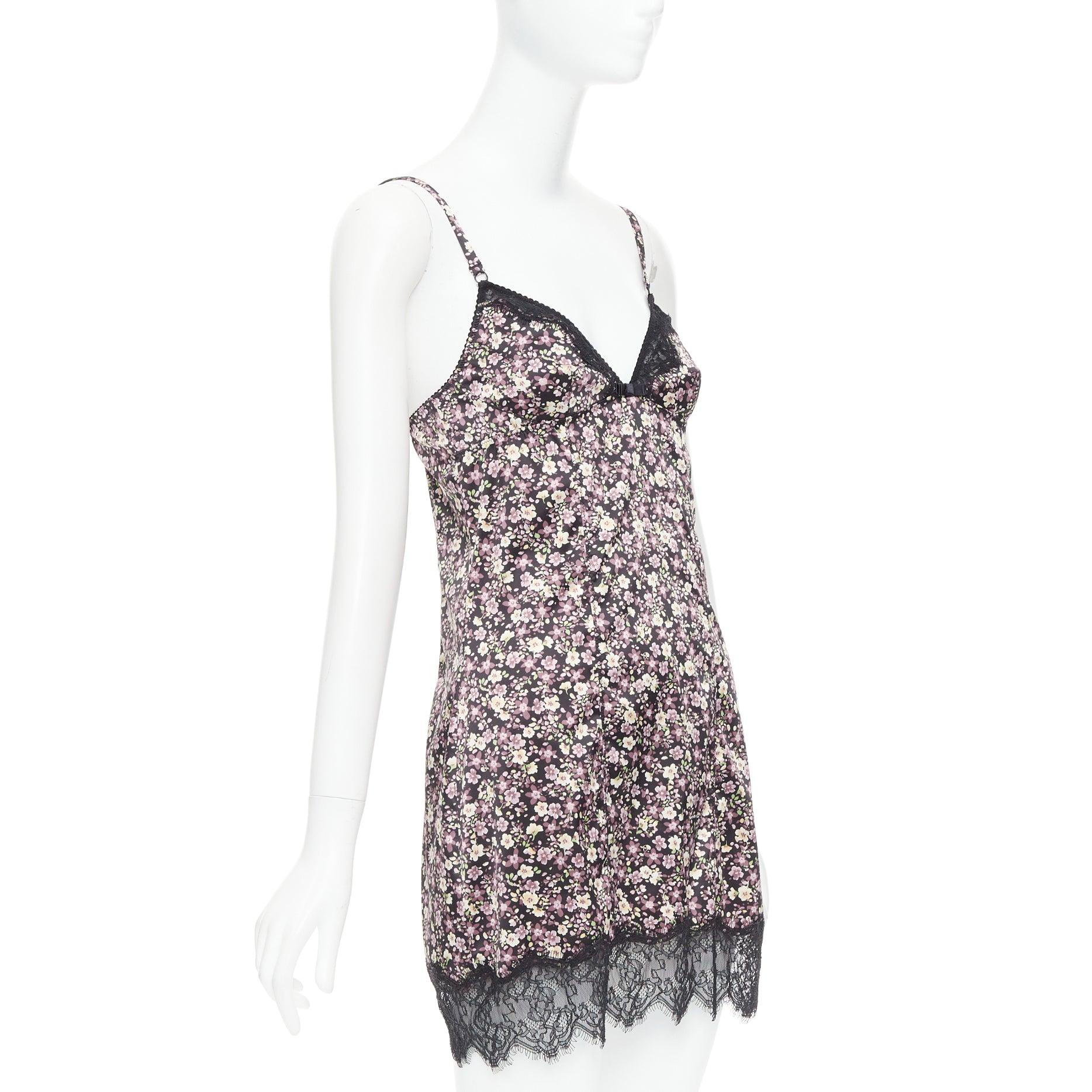 D&G DOLCE GABBANA Vintage Rosa Grünes florales schwarzes Slip-Kleid mit Schleifenbesatz und Spitzenbesatz M (Grau) im Angebot