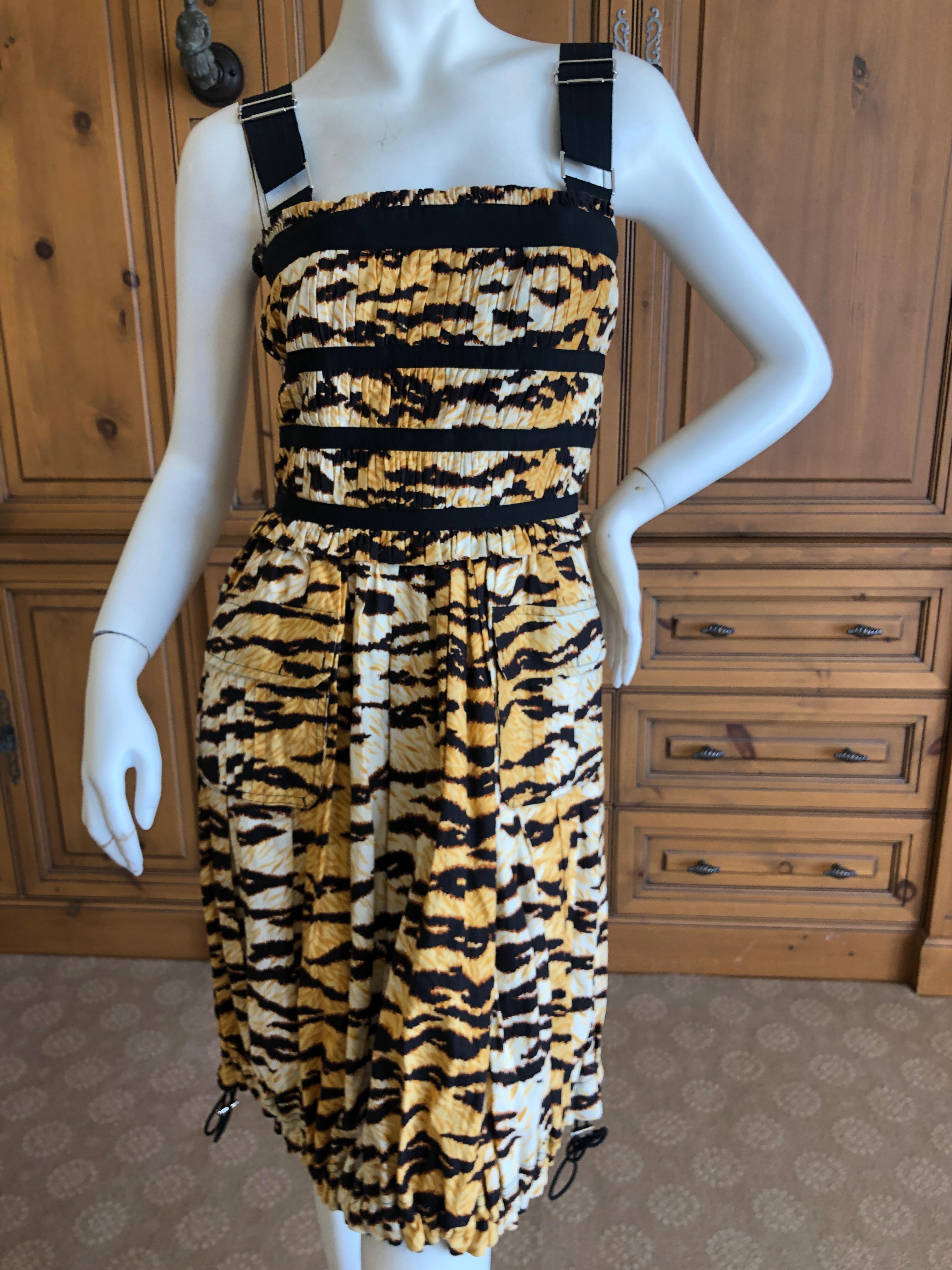 D&G Dolce & Gabbana Vintage Tiger Print Cotton Corset Dress
Marked size 40 , this runs small
Bust 34'
Waist 26