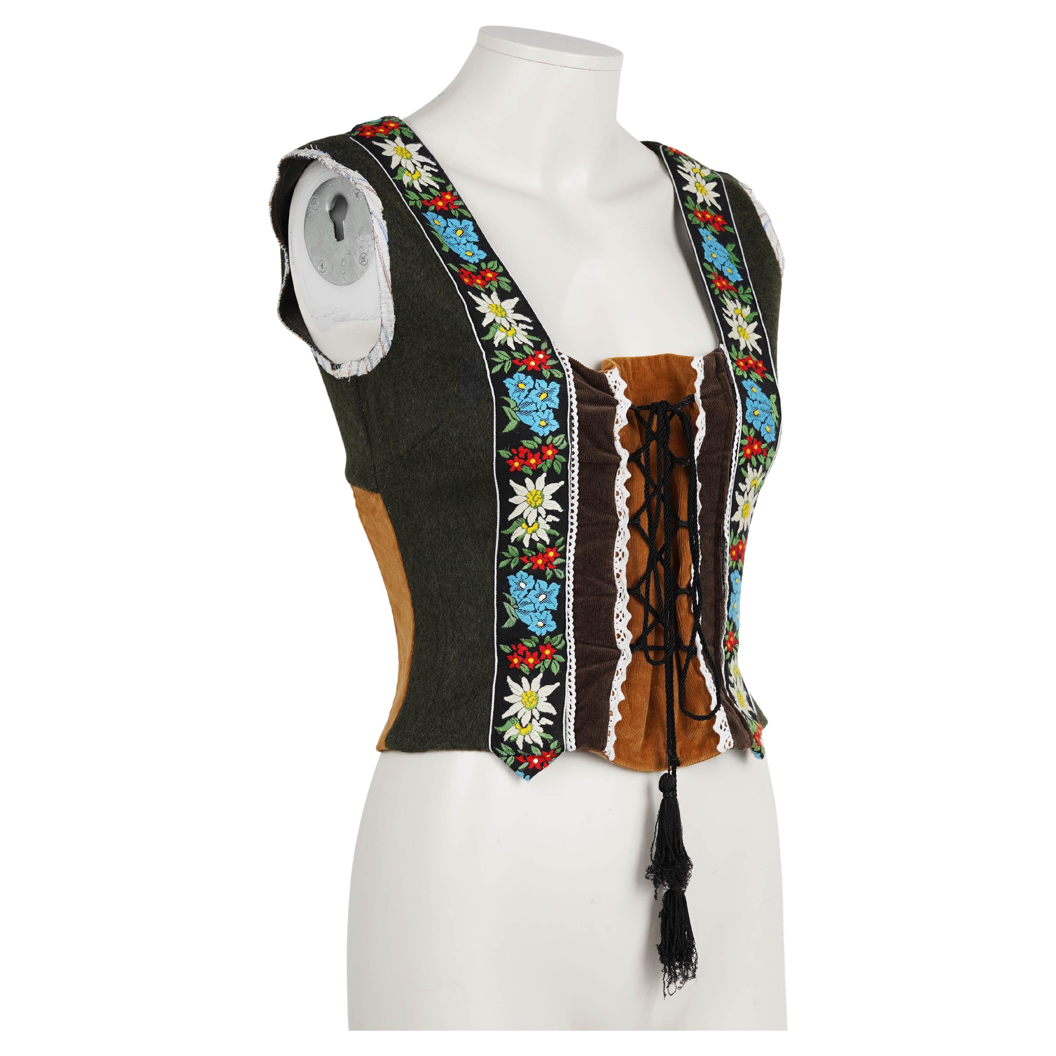 D&G Fall/Winter 2002 Tyrol Corset Top, IT 42 (Schwarz) im Angebot