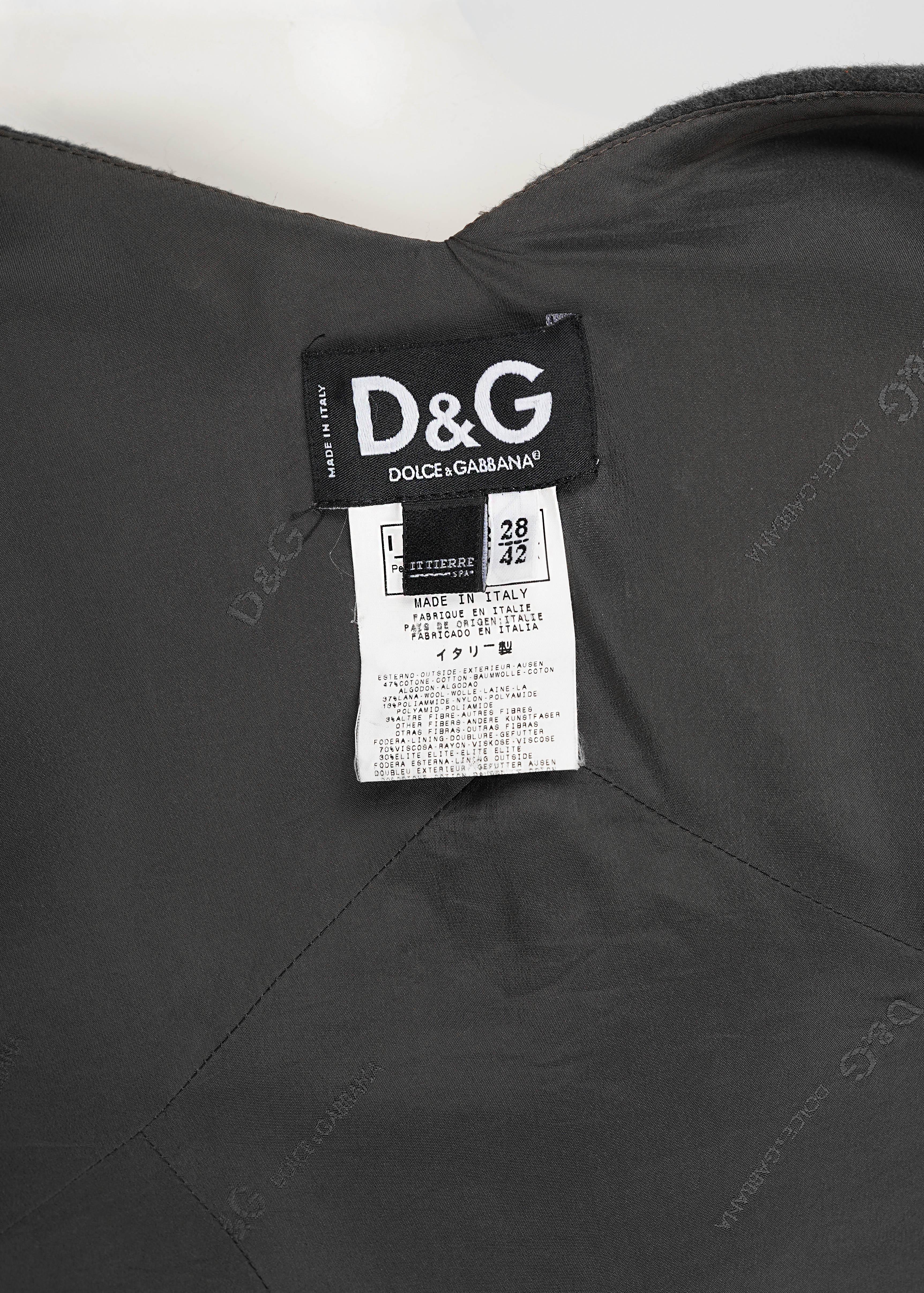 D&G Fall/Winter 2002 Tyrol Corset Top, IT 42 im Angebot 3