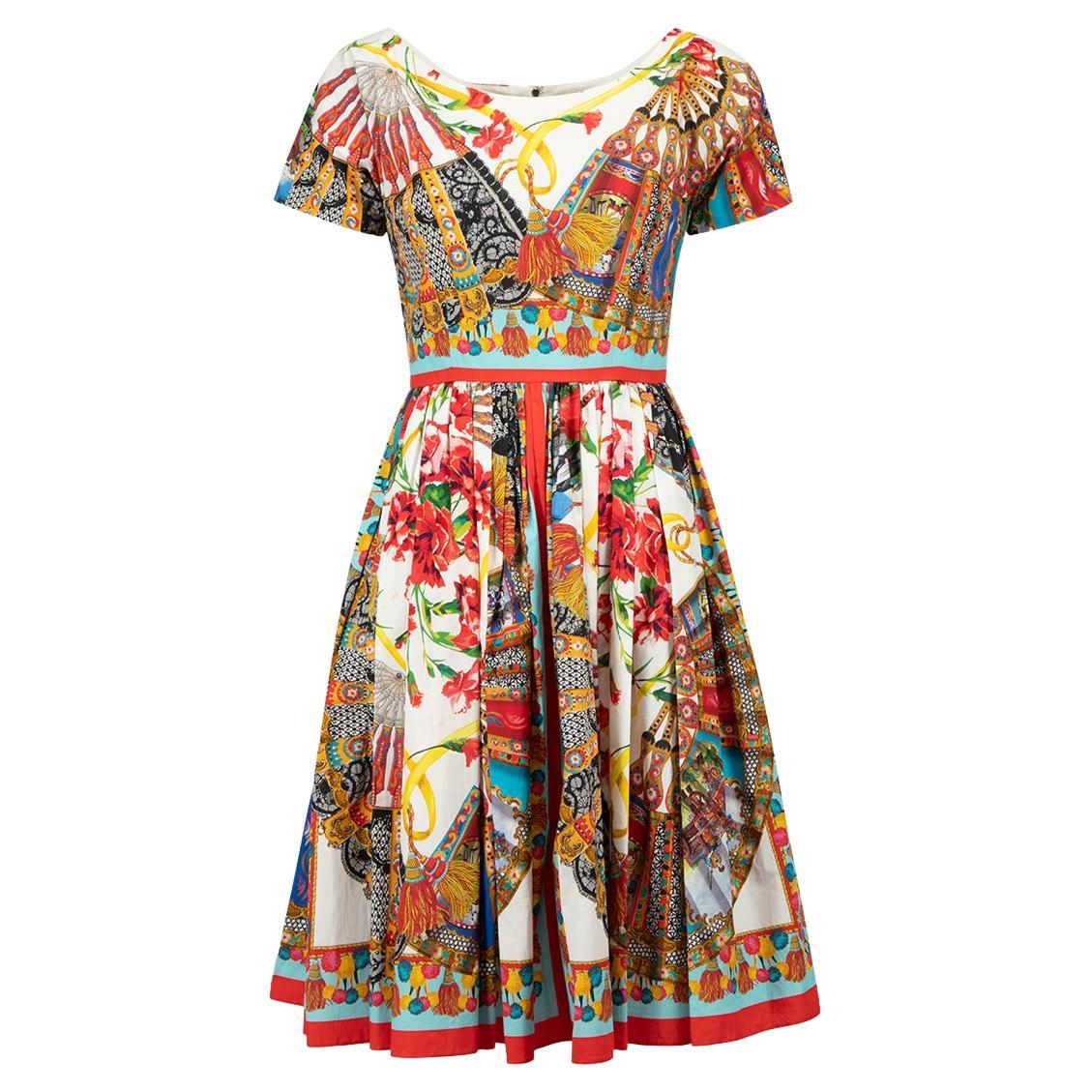 Printed Short Sleeve Knee Length Dress Size XS For Sale