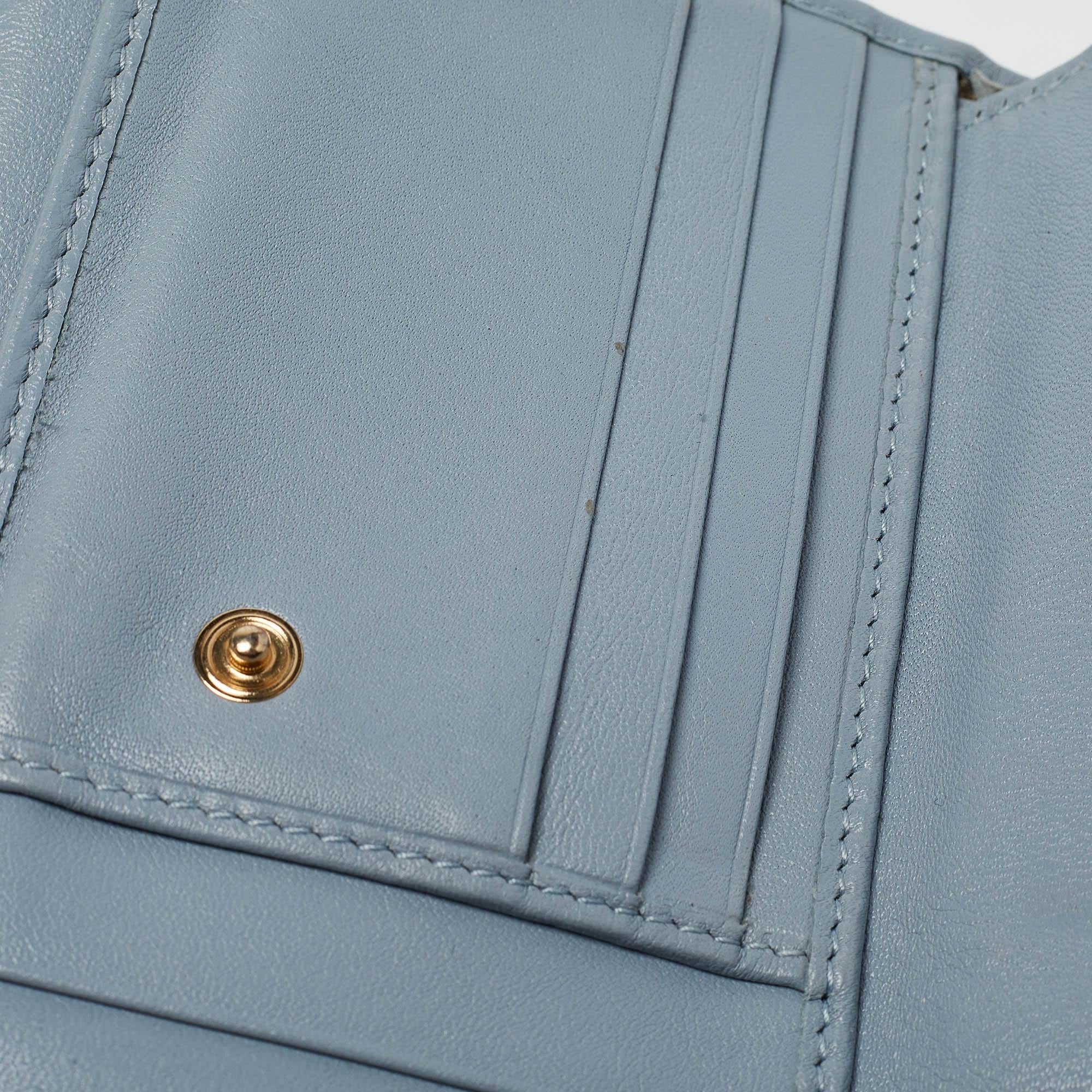 Women's D&G Light Blue Quilted Leather Continental Wallet For Sale