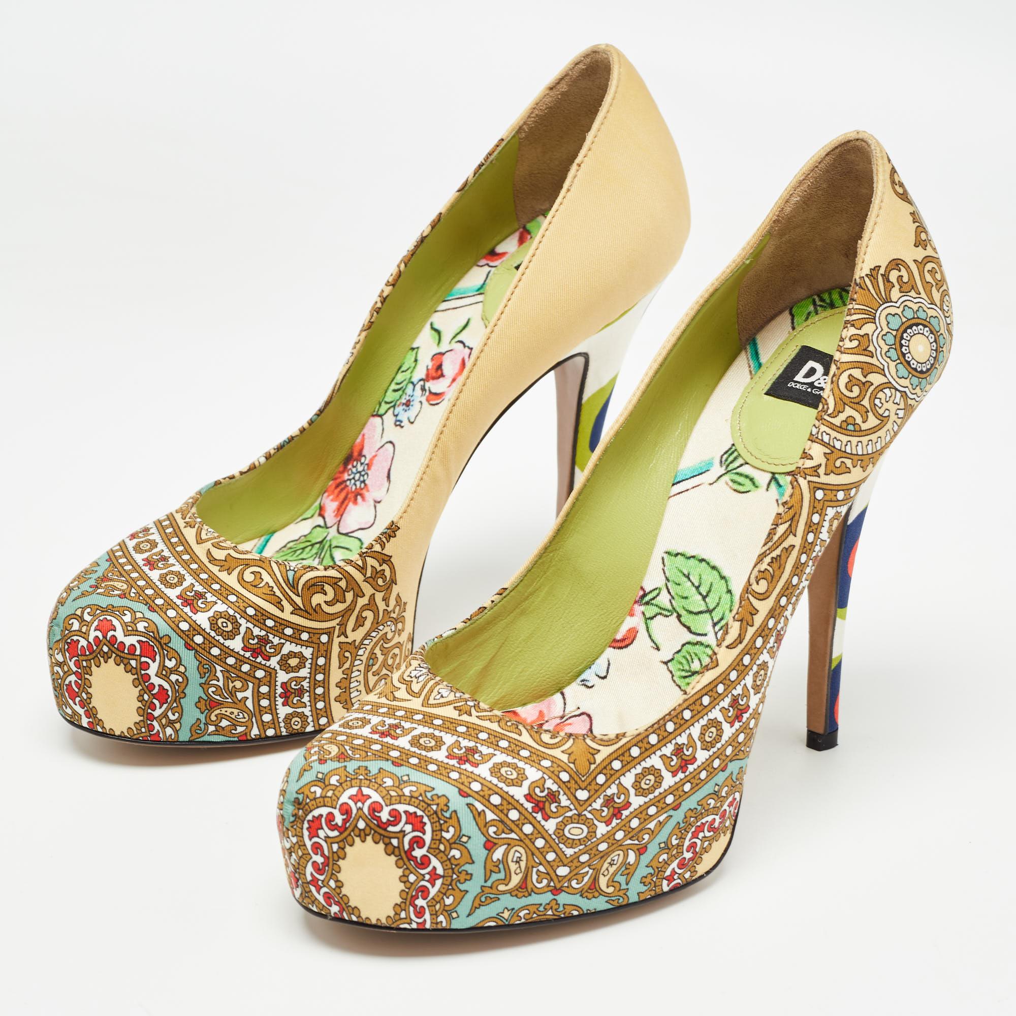 Perfectly sewn and finished to ensure an elegant look and fit, these D&G shoes are a purchase you'll love flaunting. They look great on the feet.