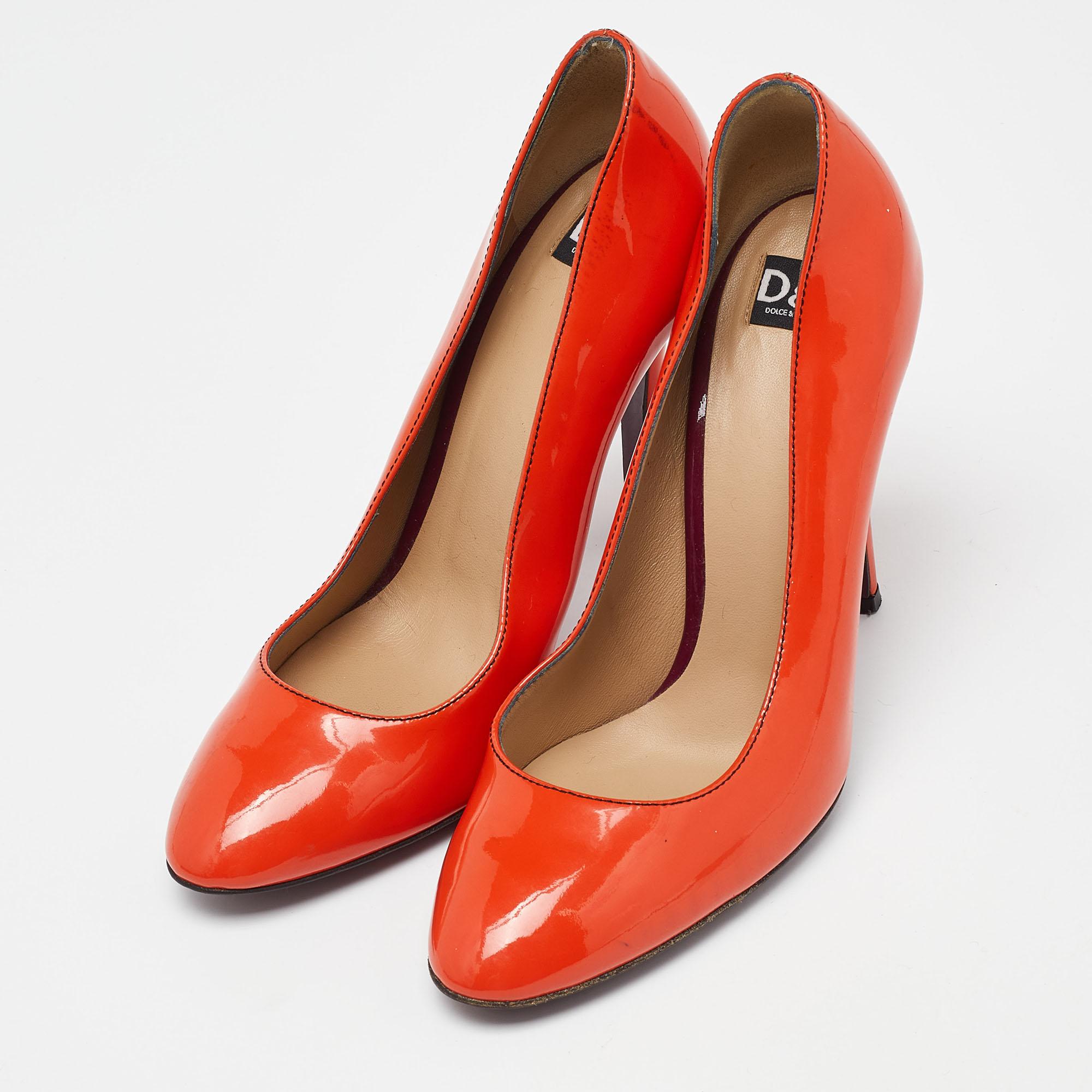 Make a chic style statement with these designer pumps. They showcase sturdy heels and durable soles, perfect for your fashionable outings!