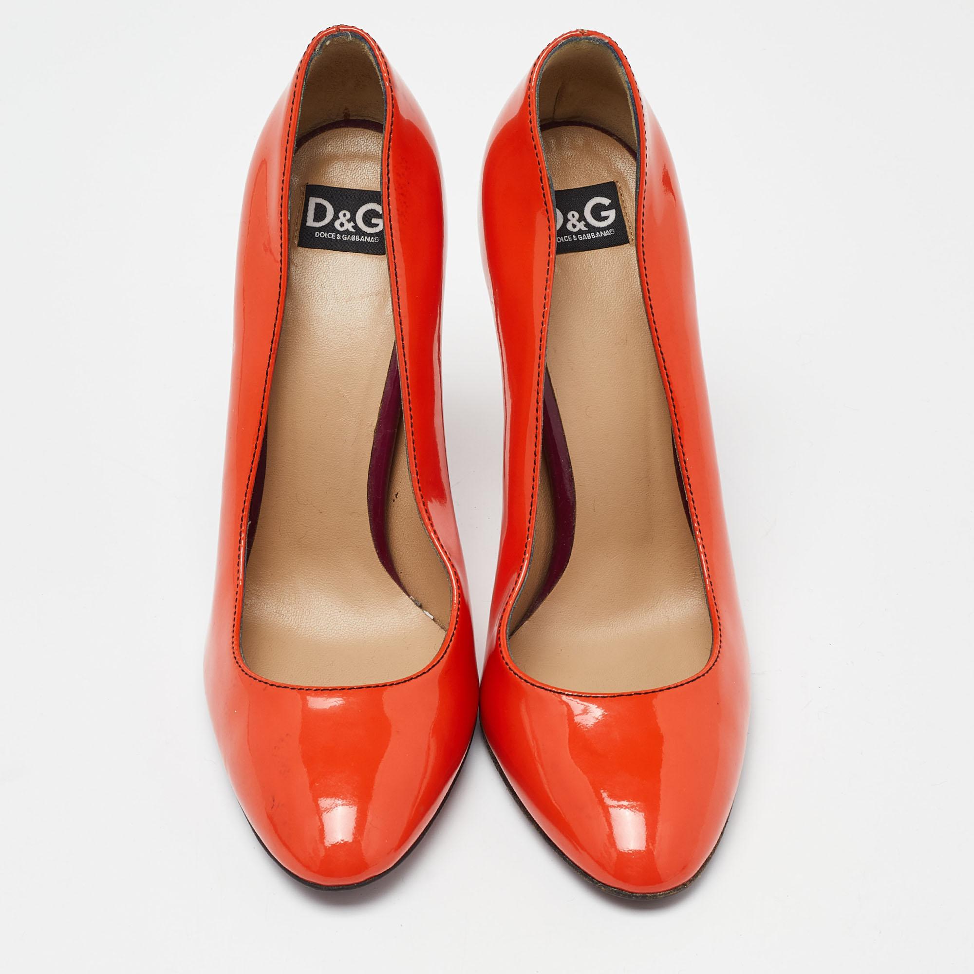 Red D&G Orange Patent Leather Round Toe Pumps Size 38.5 For Sale