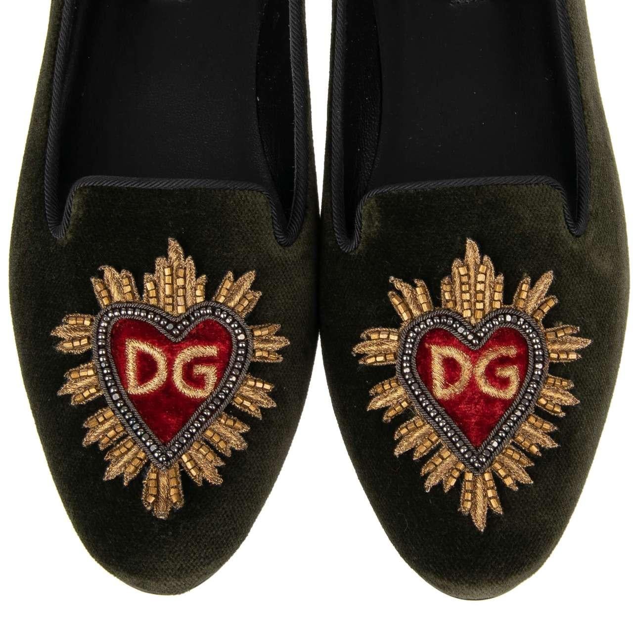 D&G Pearl Sacred Heart Embroidered Velvet Ballet Flats AUDREY Green Khaki 38.5 For Sale 4