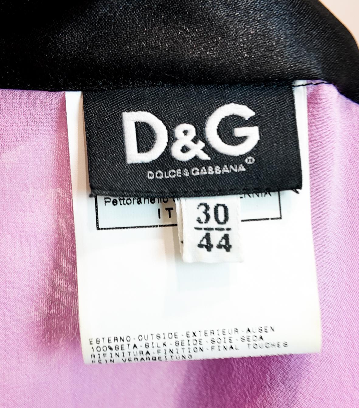 D.G. Camicetta rosa a maniche lunghe con bottoni e bordi in pizzo in vendita 2