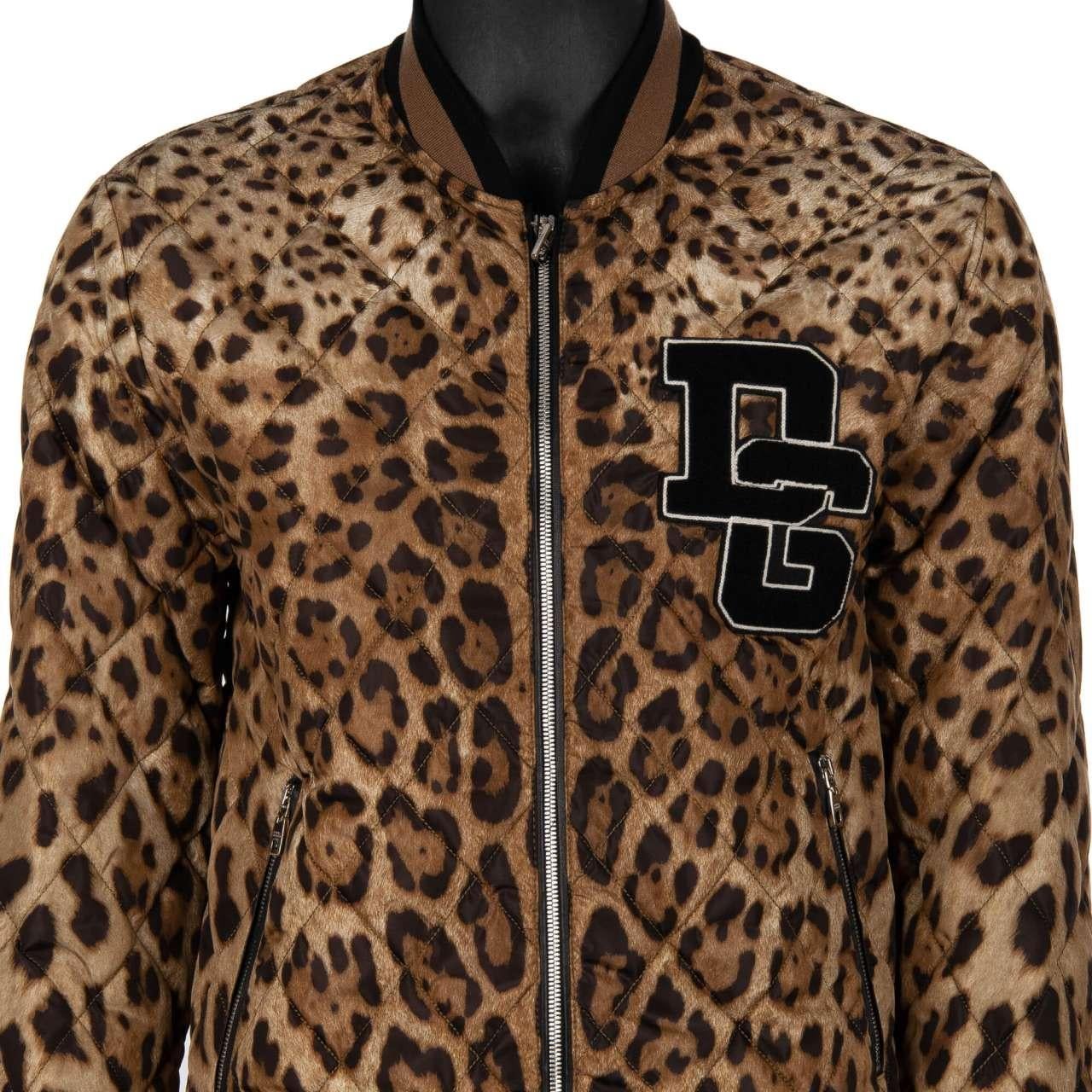- Quilted and padded leopard printed bomber jacket made of nylon with embroidered DG Logo by DOLCE & GABBANA - Former RRP: EUR 1.450 - New with tag - Normal Fit - MADE IN ITALY - Model: G9JT9Z-G7MQG-HD13M - Material: 95% Nylon, 5% Lambskin - Lining: