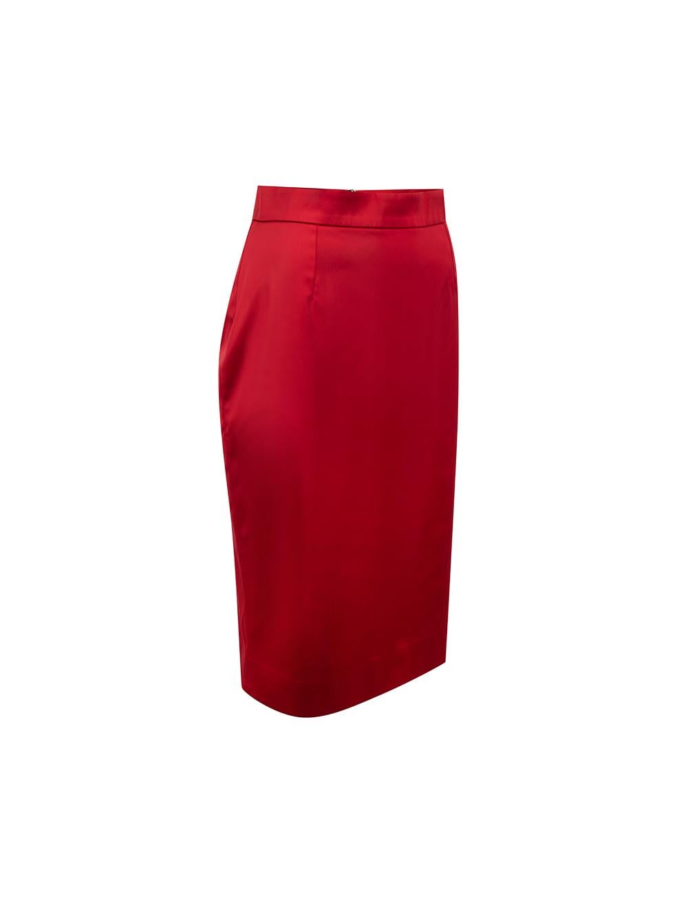 CONDITION is Very good. Minimal wear to skirt is evident. Minimal wear to the front with marks and pulls to the weave on this used D&G designer resale item.



Details


Red

Synthetic

Pencil skirt

Knee length

Back zip closure

Back