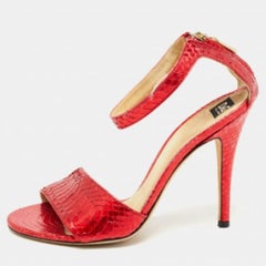 Sandalias con correa en el tobillo de piel de pitón roja D&G talla 36