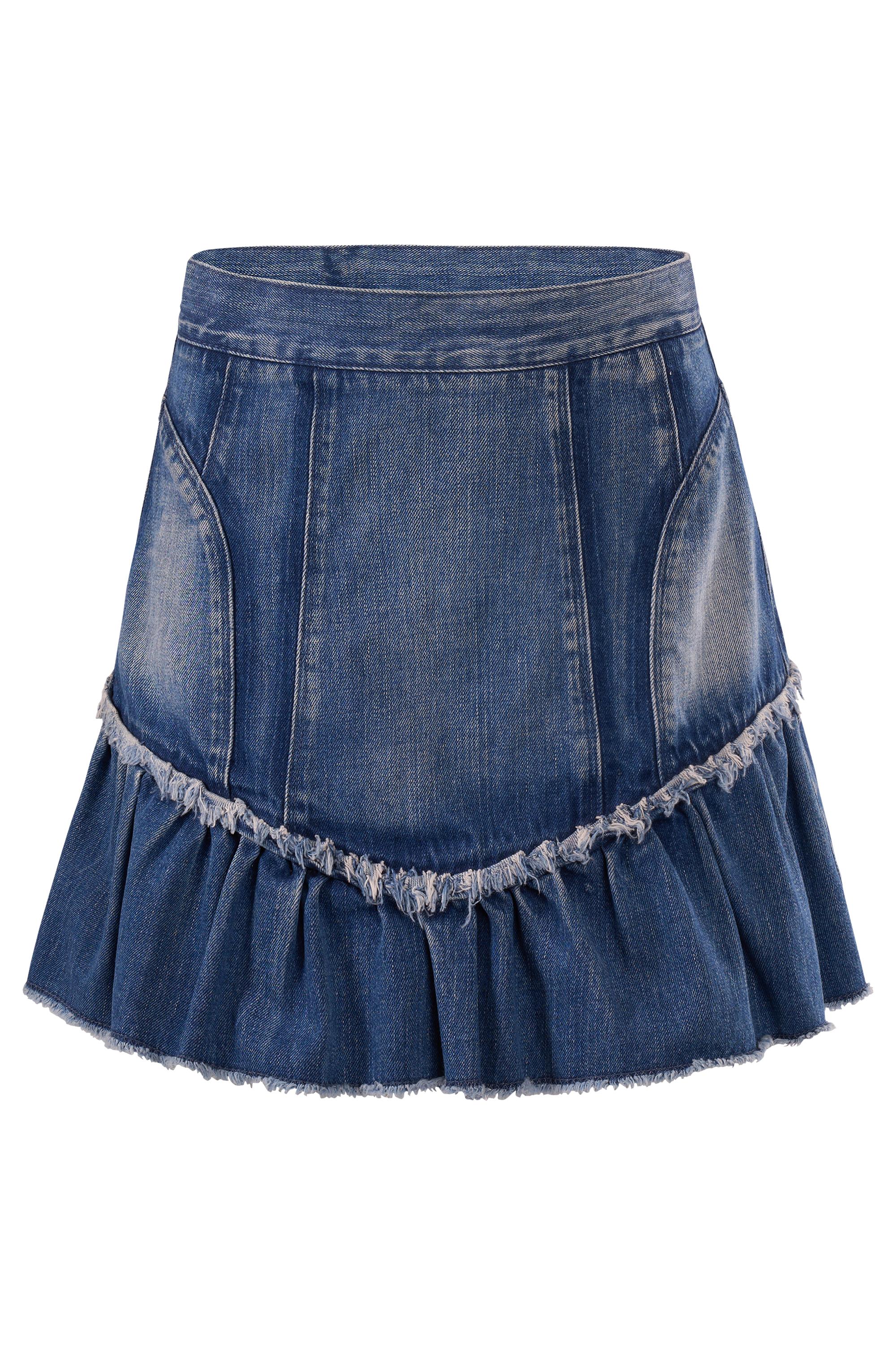 D&G S/S 2010 Minirock aus Denim mit Rüschen . Die hoch taillierte Silhouette, die strukturierten Einsätze und die voluminösen, gerafften Rüschen am Saum sowie die ausgefransten Besätze sorgen für einen dekonstruierten Look. Fading und Whisker in der