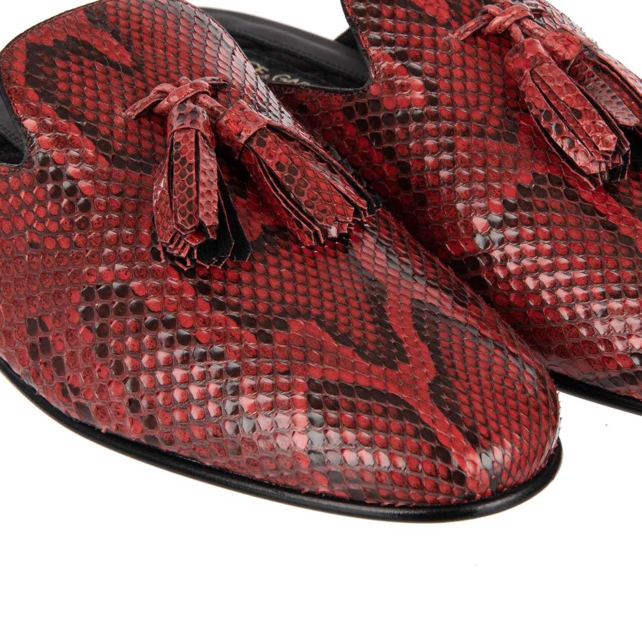- Snake leather slipper shoes YOUNG POPE with tassels and DG logo in red by DOLCE & GABBANA - MADE IN ITALY - New with Box - Model: A80144-A2043-8H309 - Material: 100% Sneake skin - Sole: Leather - Color: Red - DG metal logo on the side - Satin and