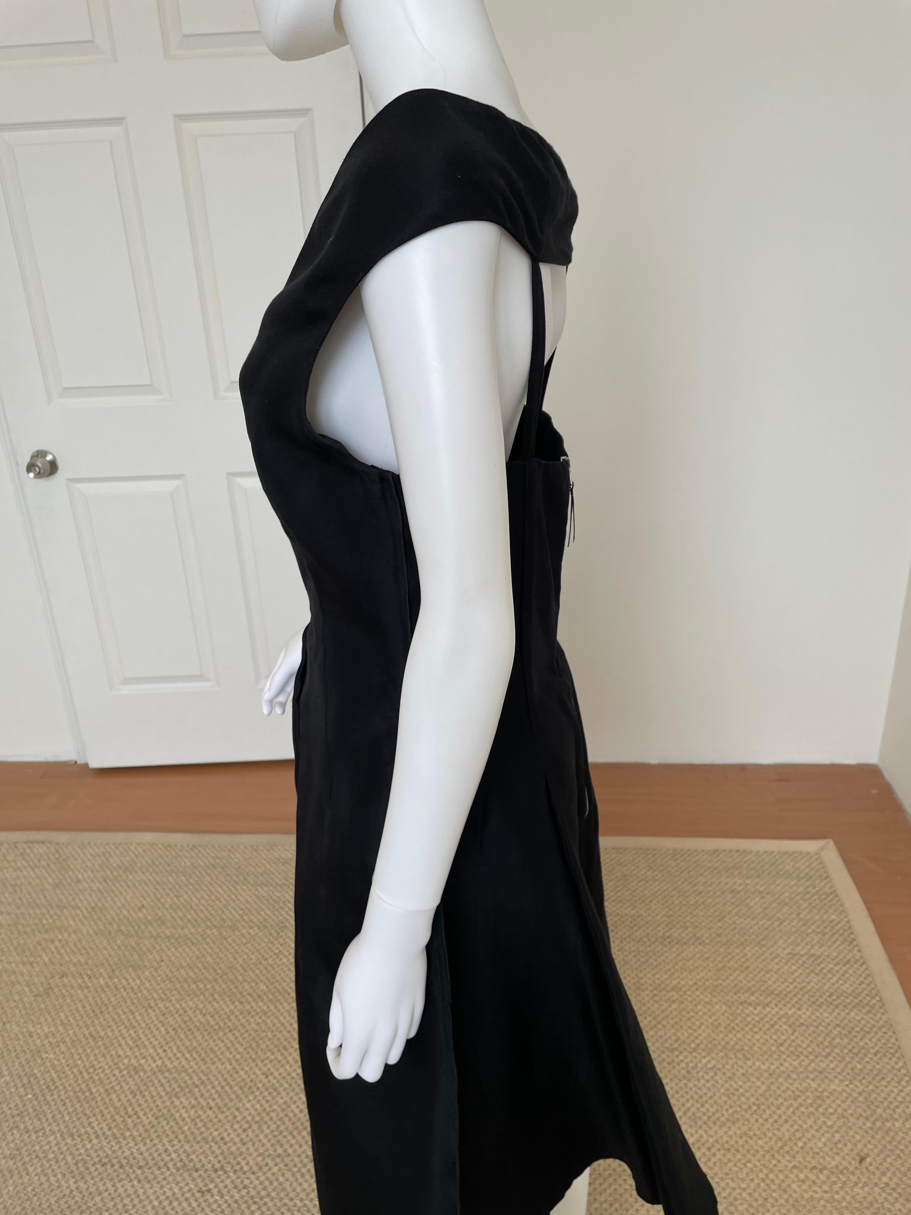 D&G V-Neck Structured Dress For Sale 1