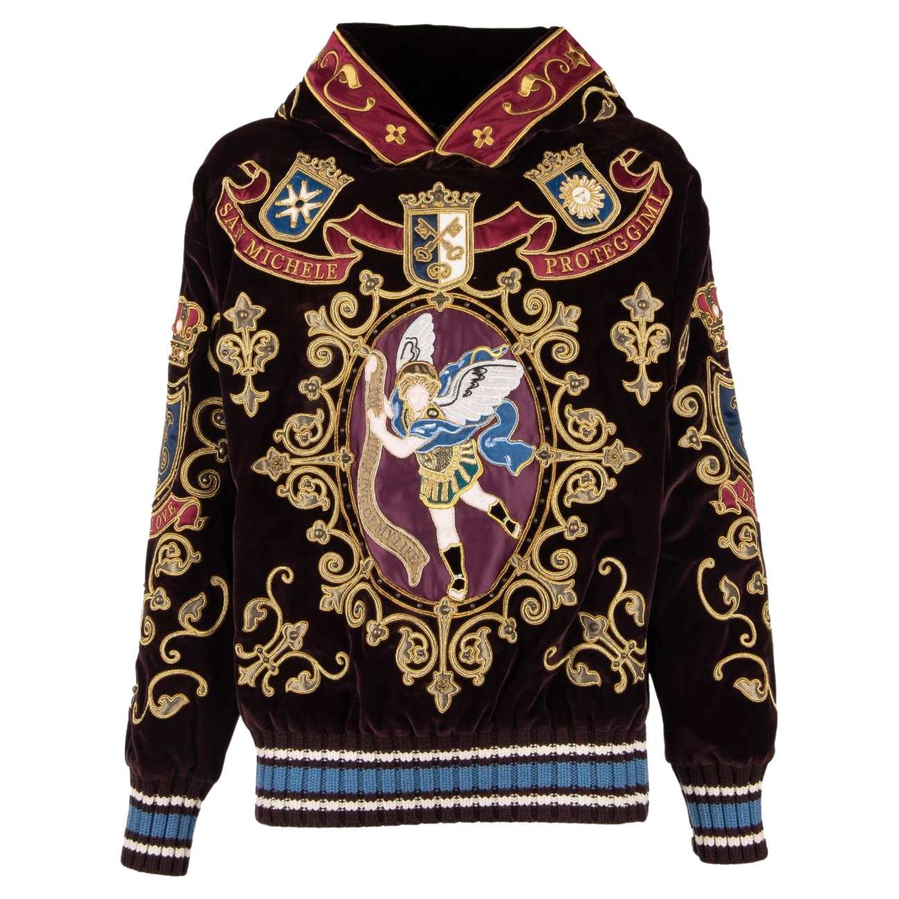 D&G Velvet Hoody Sweater with San Michele Crown King Embroidery Bordeaux Gold 44 For Sale
