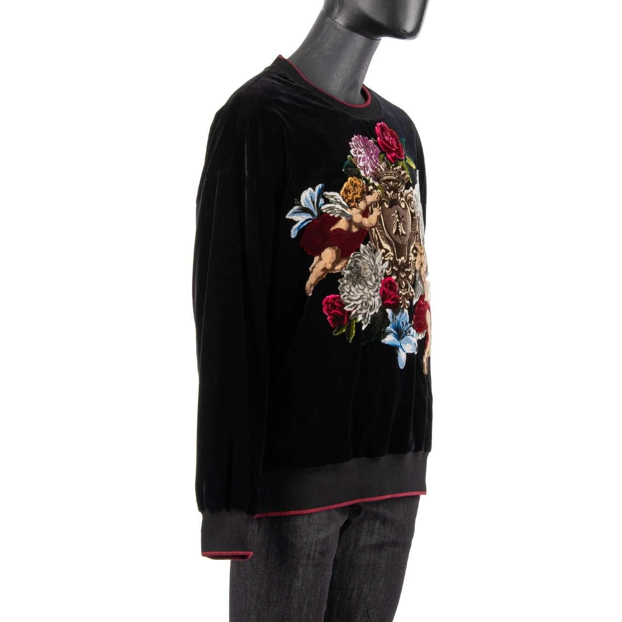 D&G Velvet Sweater with Baroque Angels and Flowers Application Black Red 54 In Excellent Condition For Sale In Erkrath, DE