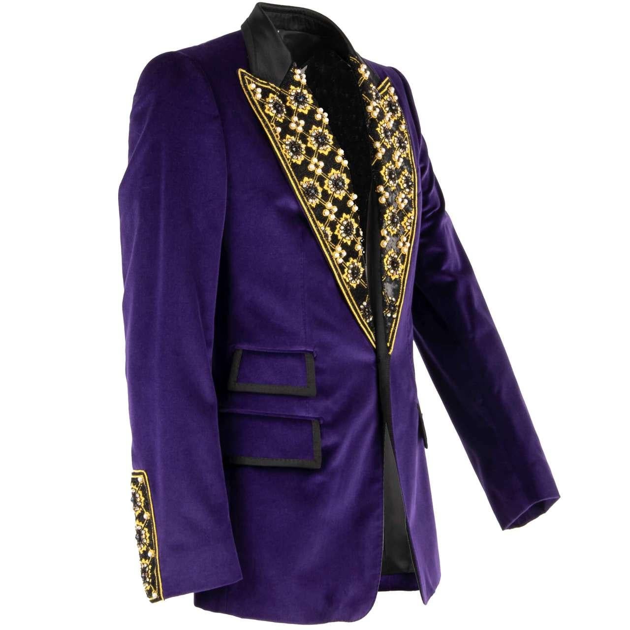 D&G Velvet Tuxedo Blazer with Crystals, Pearls and Sequins Purple Black 46 In Excellent Condition For Sale In Erkrath, DE