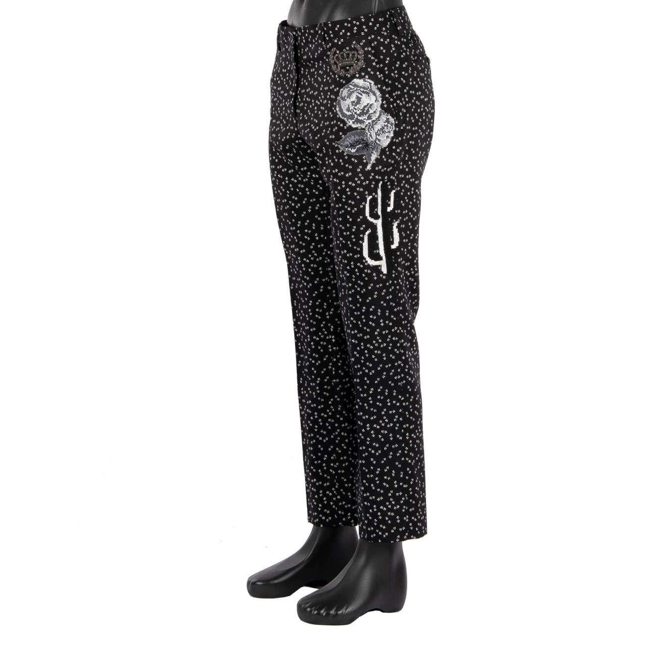 - Printed Classic / Dress Virgin Wool Trousers with flowers, crown and bee embroidery by DOLCE & GABBANA - New with tag - MADE IN ITALY - Former RRP: EUR 1.450 - Tailored F- Model: G6OJEZ-FS2B1-HN013 - Material: 100% Virgin Wool - Embroidery: 23%