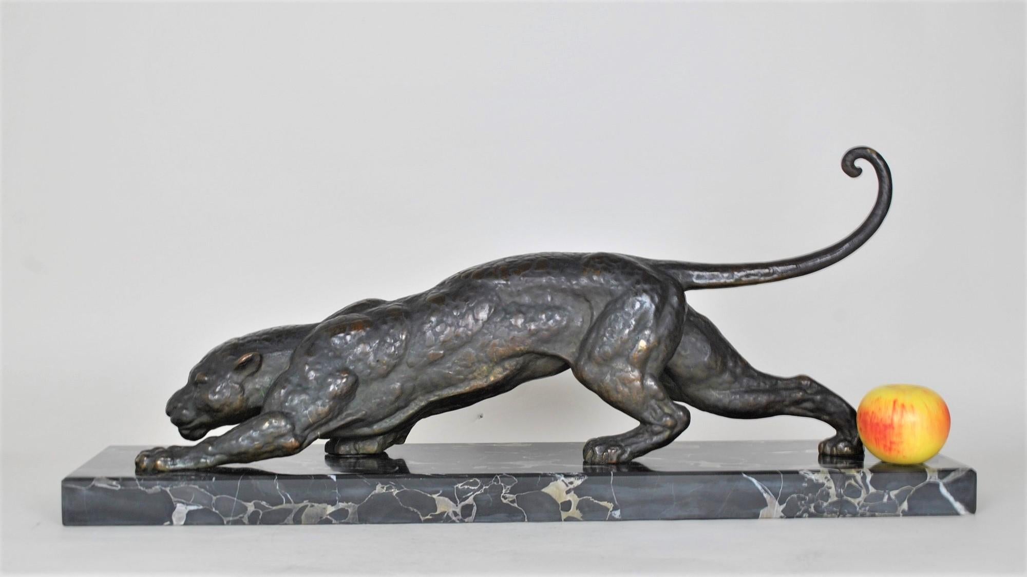 French Dh Chiparus, Panther on the Lookout, Rare Bronze Model, Signed, Art Deco, 20th C For Sale