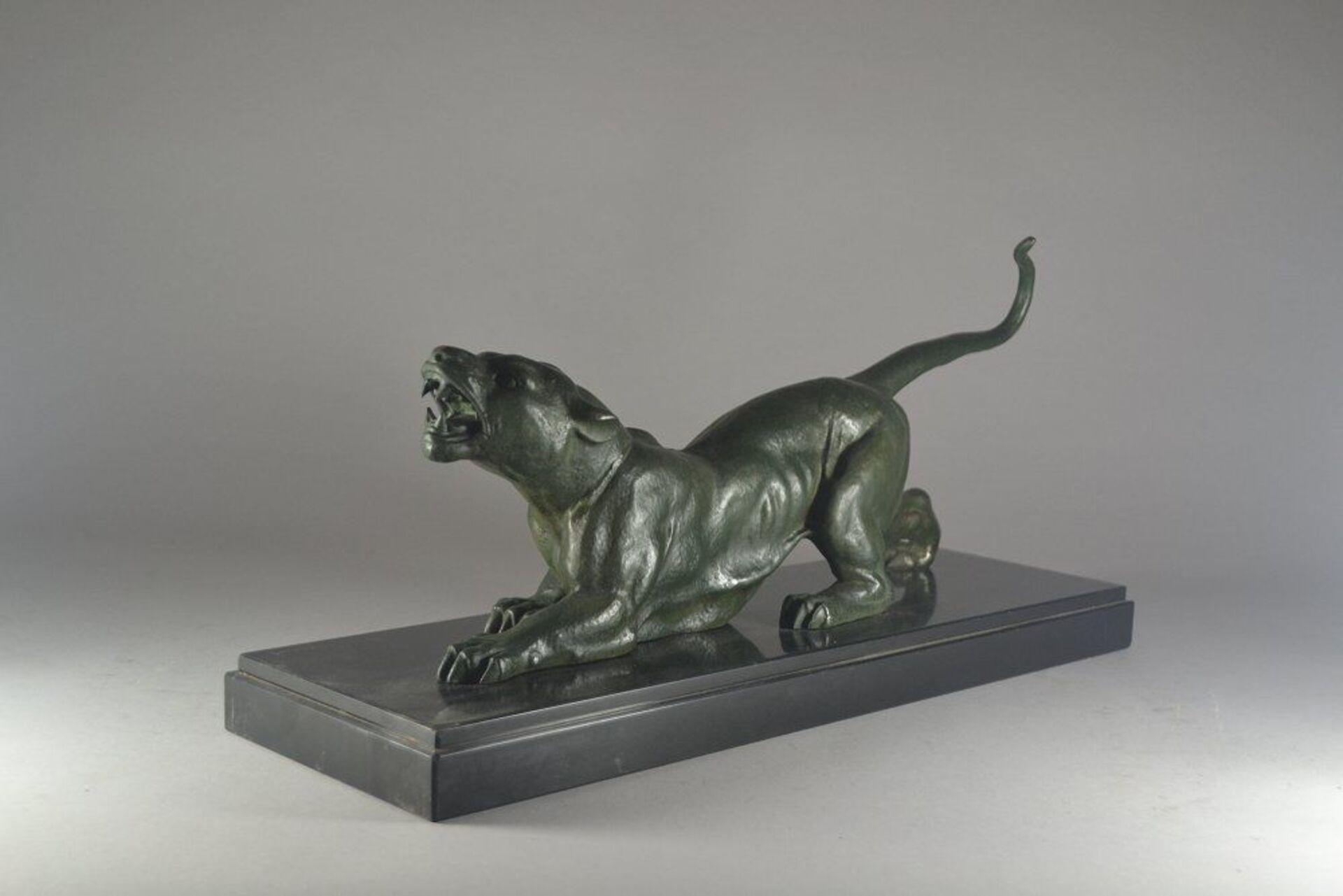 Dh Chiparus Signed Art Deco Panther on Marble Base 1