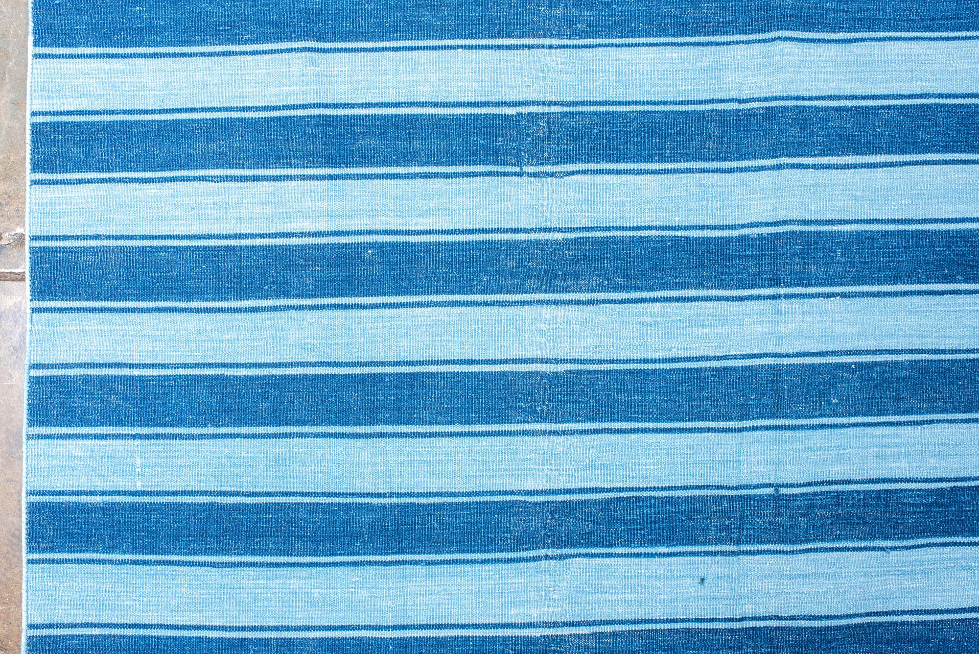 Dhurrie Carpet with Allover Denim Blue and White Stripes en Bueno estado para la venta en New York, NY