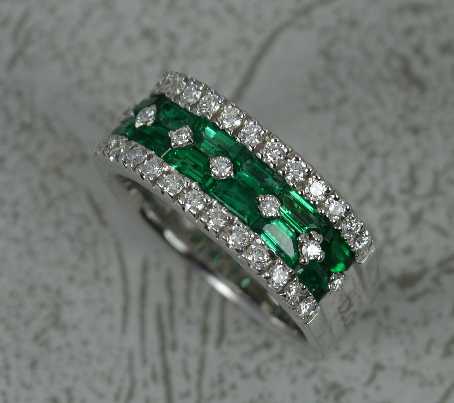 Di Go 18ct White Gold Emerald and Diamond Cluster Band Ring In Excellent Condition In St Helens, GB