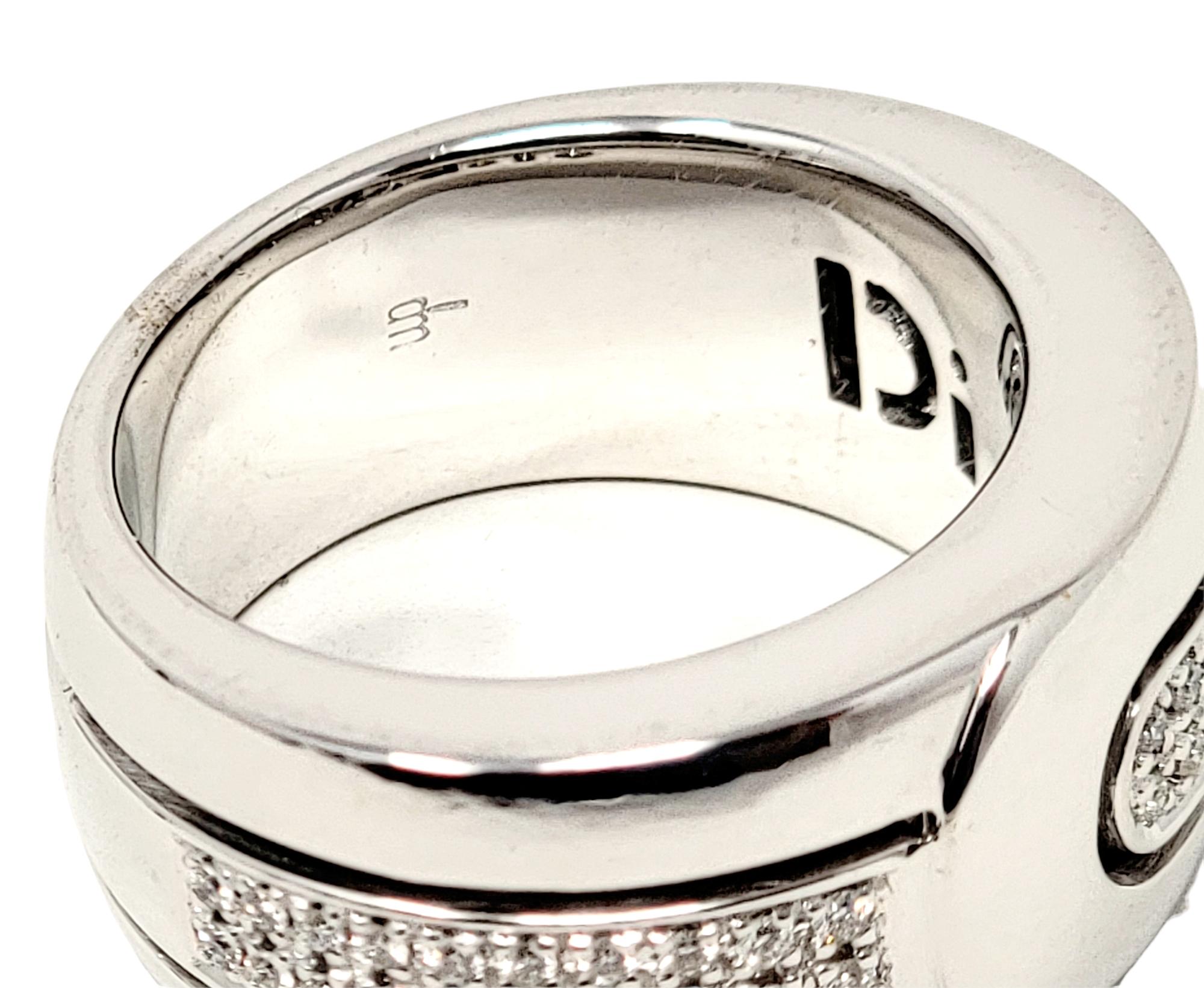 Di Modelo Bague à large anneau en or blanc 18 carats avec pavé de diamants en vente 7