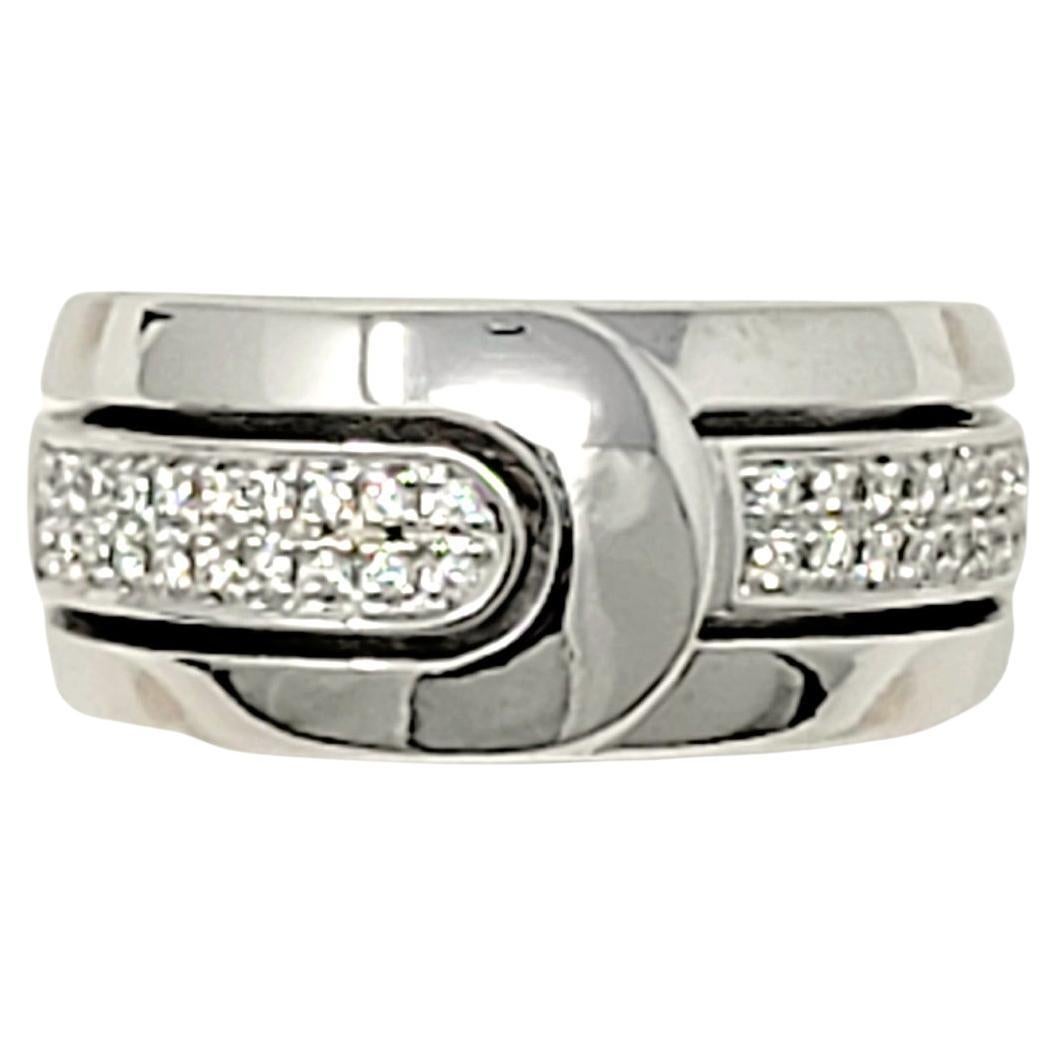 Di Modelo Bague à large anneau en or blanc 18 carats avec pavé de diamants en vente