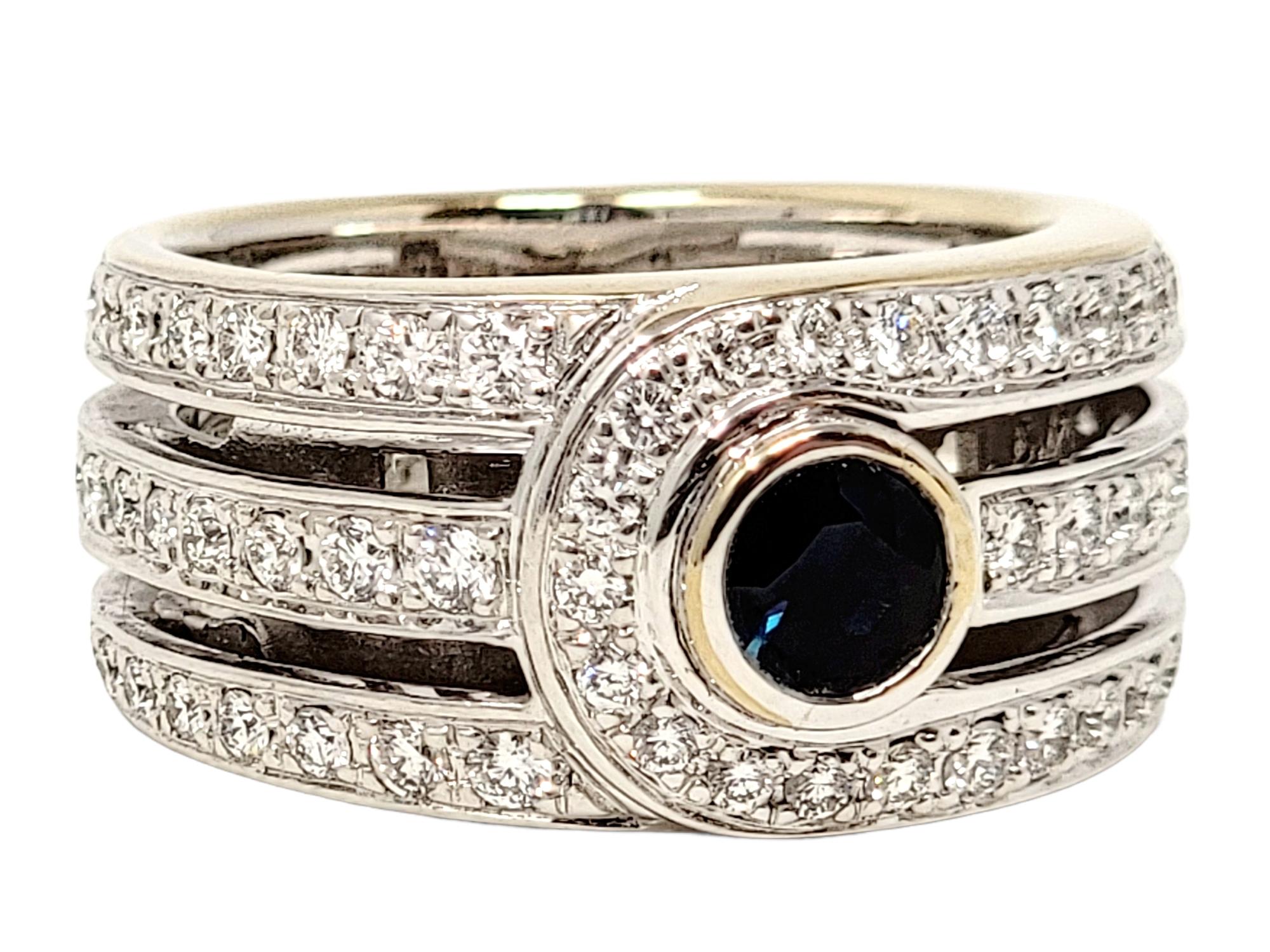 Taille ronde Di Modelo Bague jonc à trois rangées de diamants et saphirs en or blanc 18 carats en vente