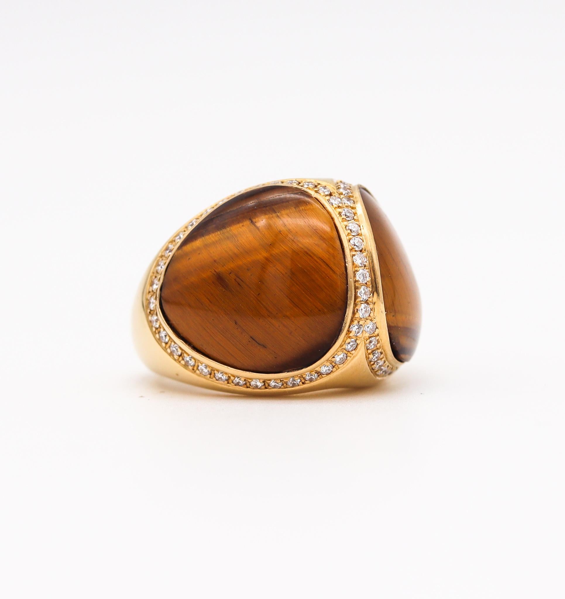Modern Di Modolo Cocktail Ring in 18Kt Gold With 28.65 Ctw Tiger Eye Quartz & Diamonds For Sale