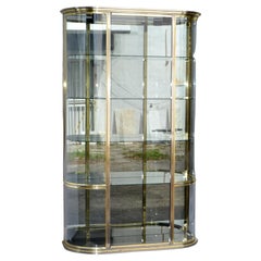 DIA 2 Patina Messing, Rauchglas Bogenform Vitrine, Vitrinenschrank