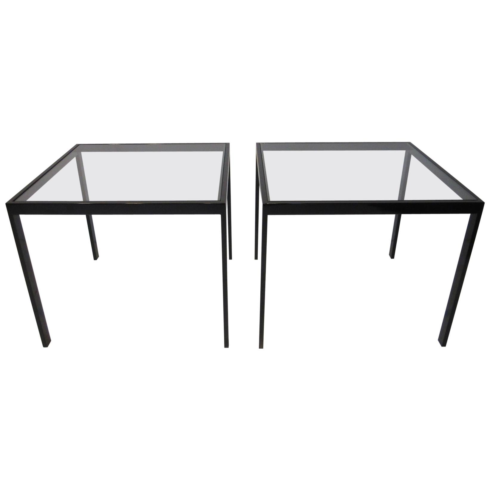 Tables d'appoint DIA en métal anodisé noir et verre par Design Institute of America