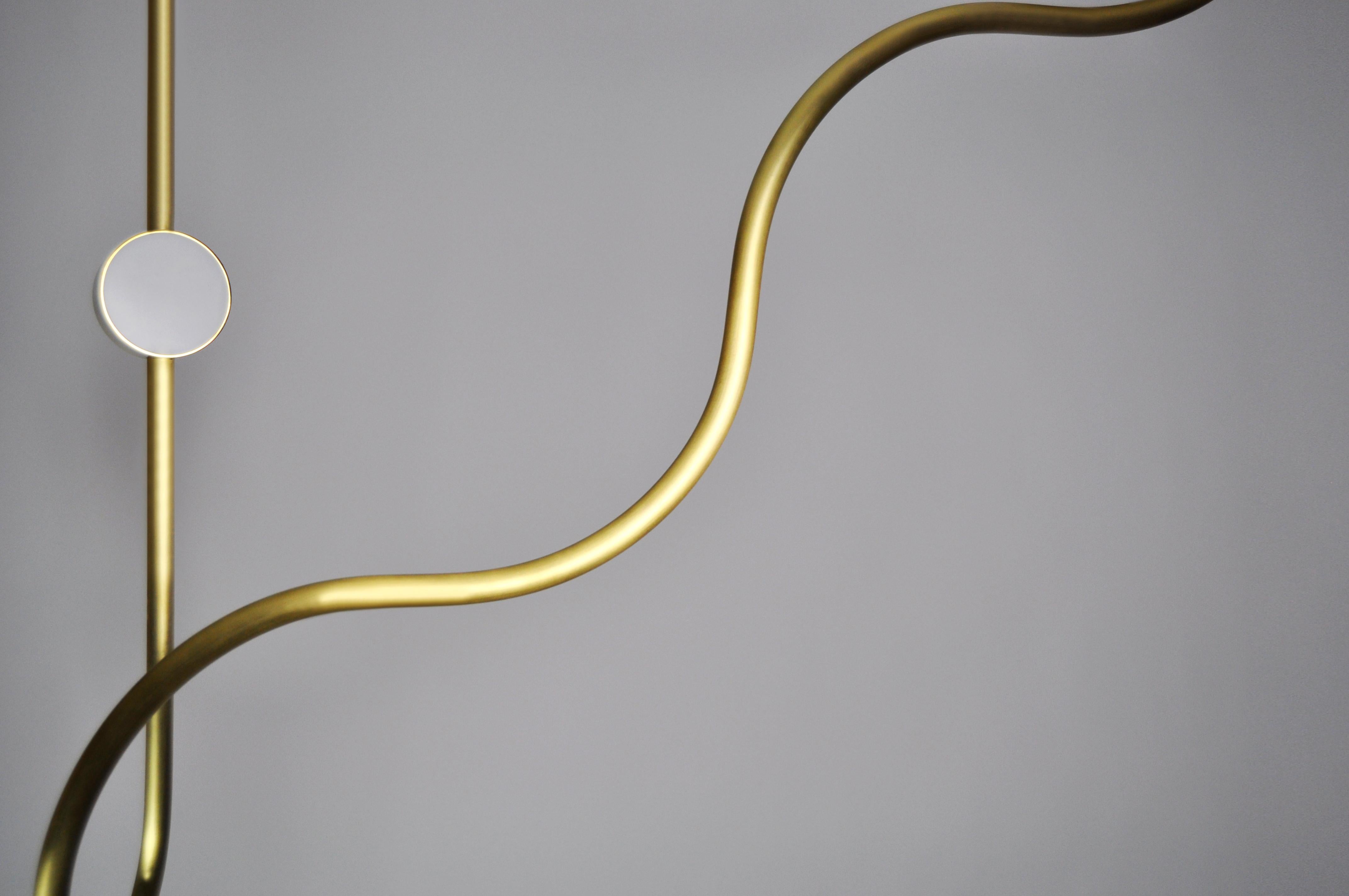 Lustre LED contemporain Dia, Config. 3, Laiton massif, Fait main/fini, Art en vente 5
