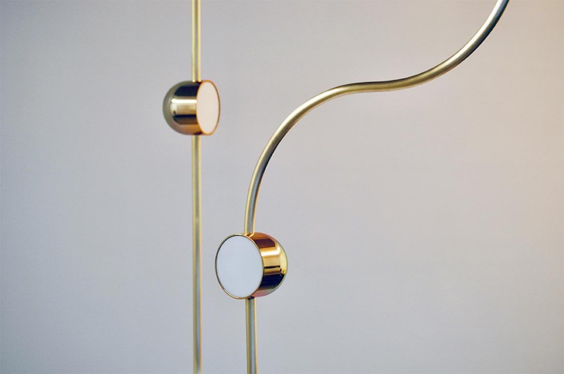 Dia Contemporary LED-Kronleuchter, Config. 3, Massiv Messing, handgefertigt/bearbeitet, Kunst im Angebot 10